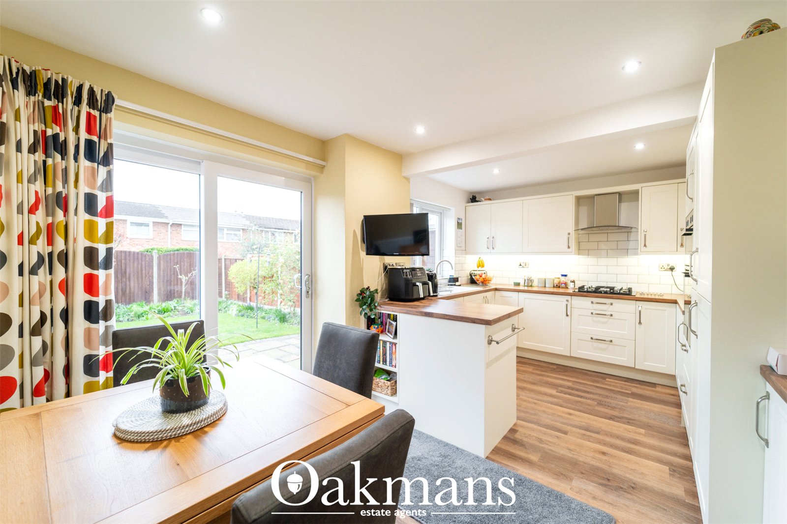 BUCKFAST CLOSE, BROMSGROVE, B61