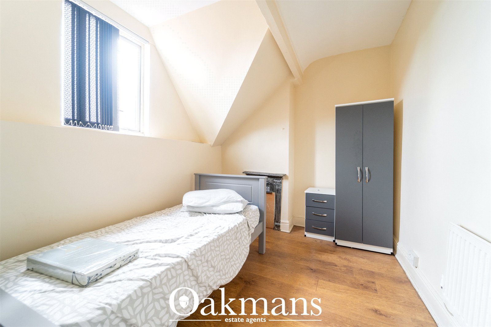 Earlsbury Gardens, Birmingham, B20