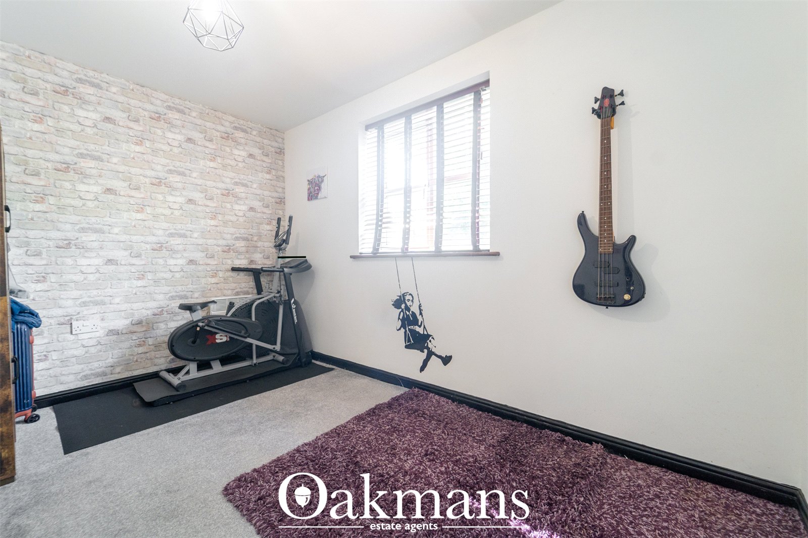 Design Close, Bromsgrove, B60