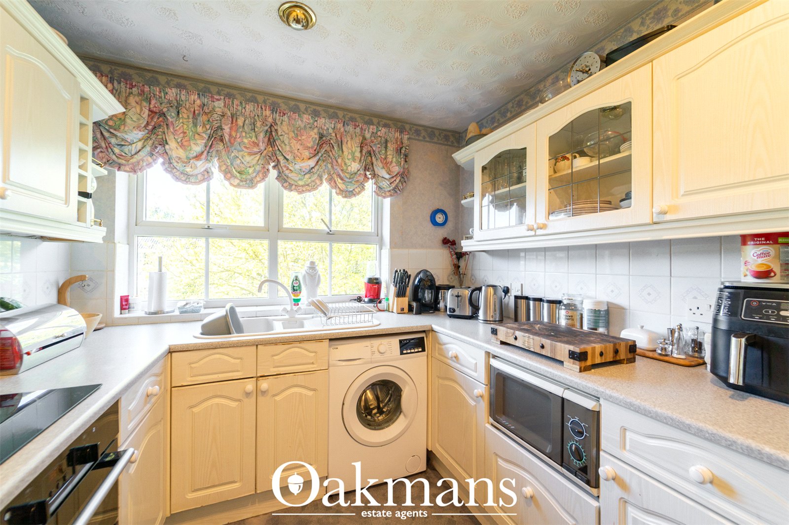 Binley Close, Solihull, B90