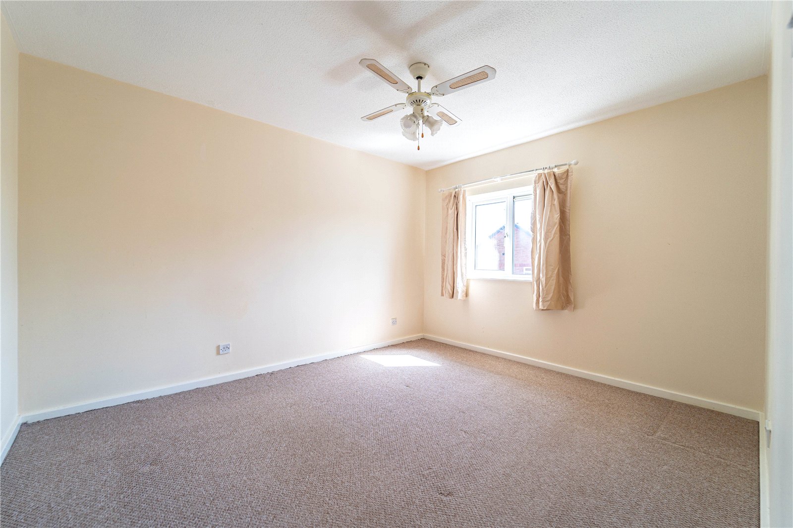 Teme Crescent, Droitwich, WR9