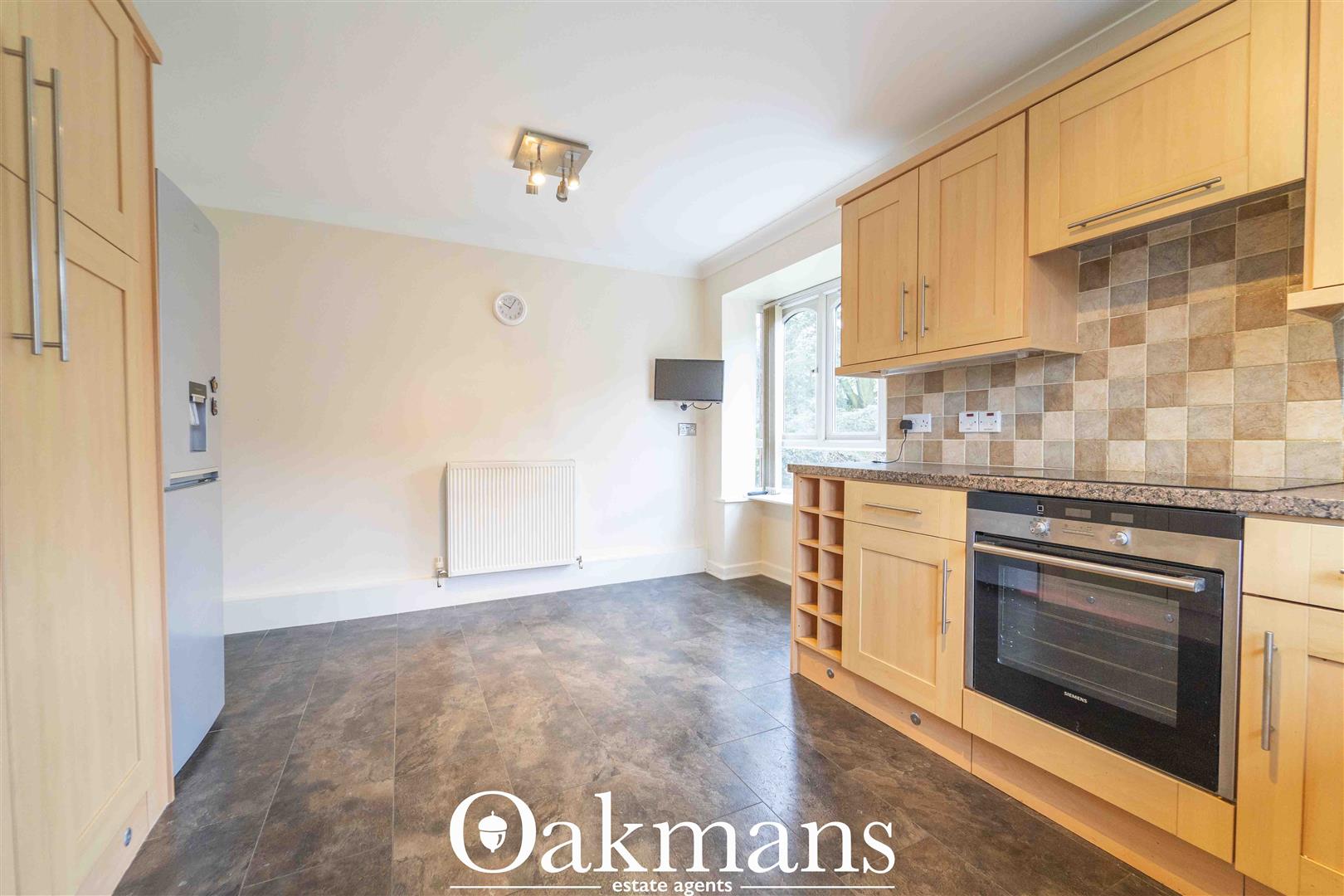 Queens Court, Solihull, B91