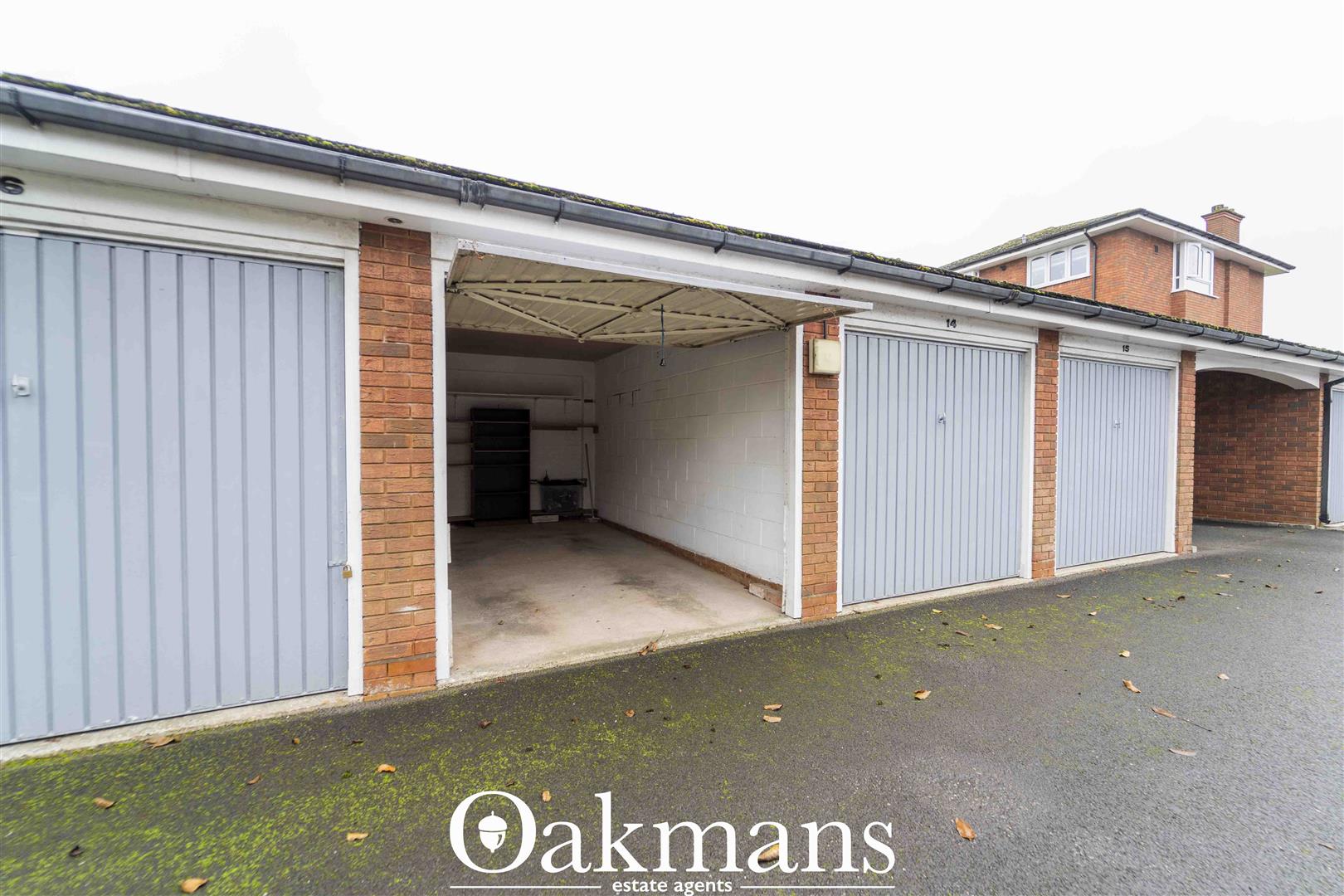 Queens Court, Solihull, B91
