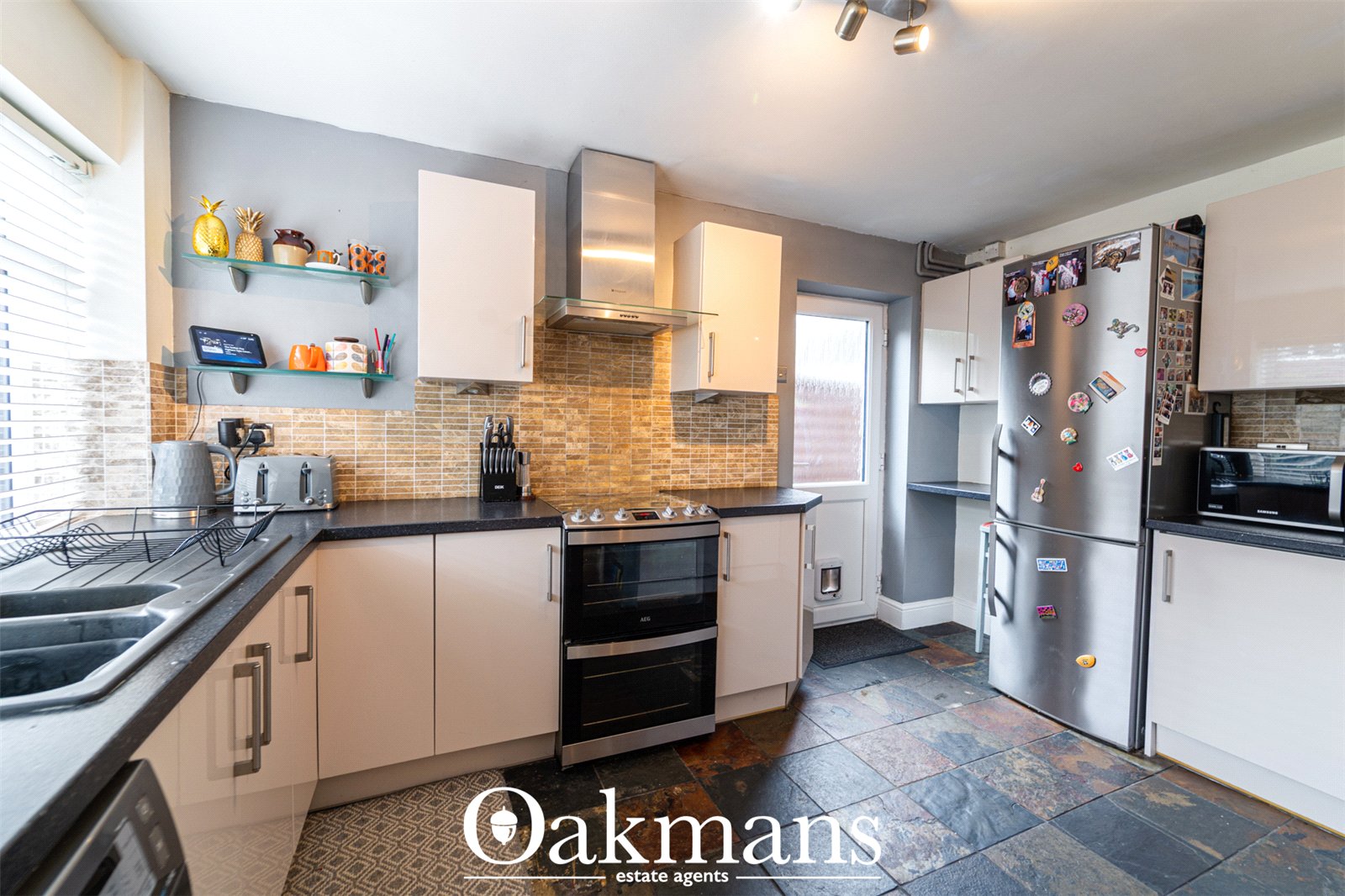 Larchmere Drive, Birmingham, B28