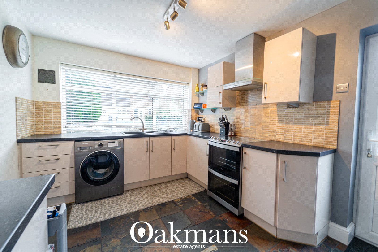 Larchmere Drive, Birmingham, B28
