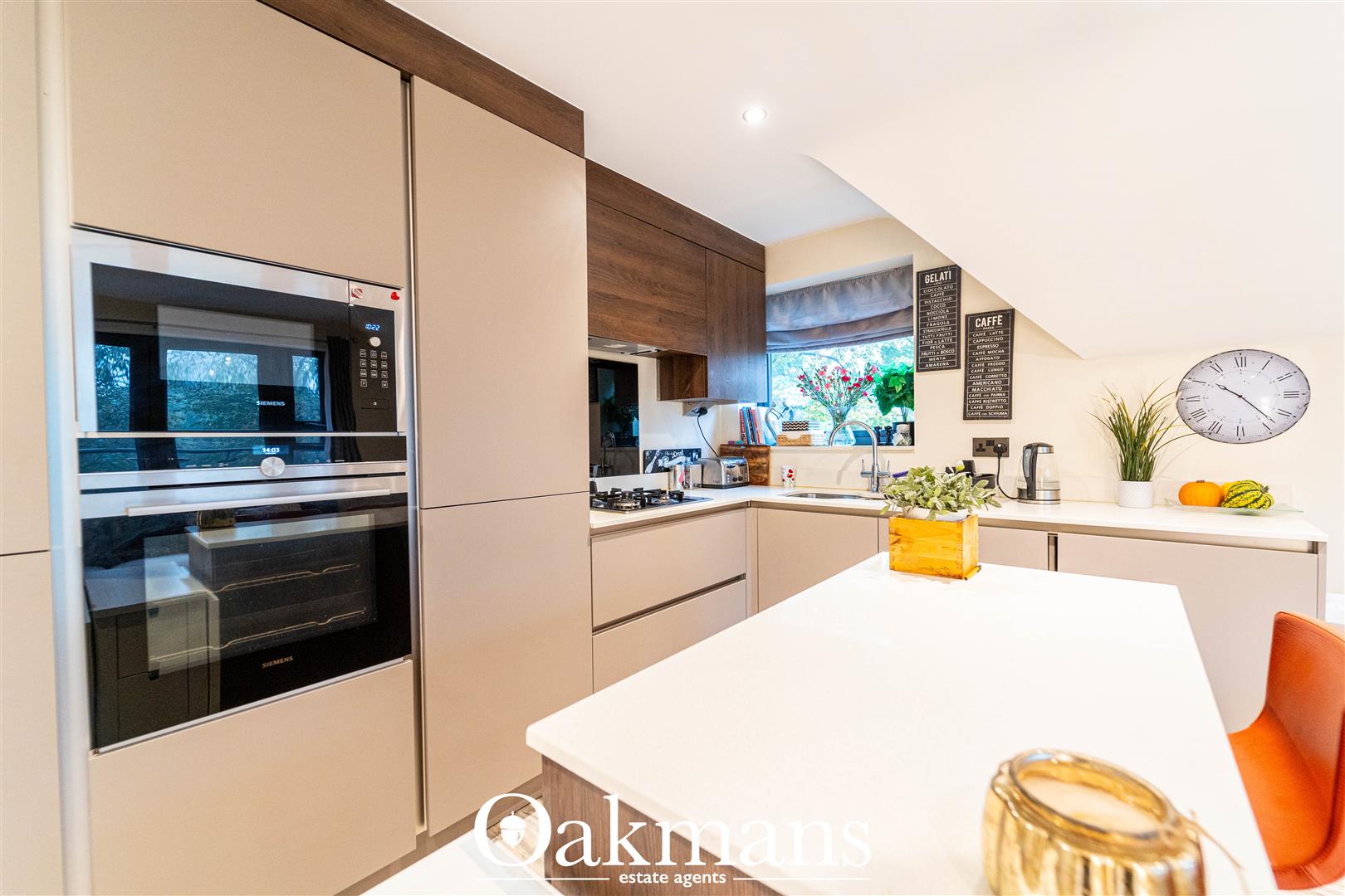 Stratford Road, Shirley, Solihull, B90