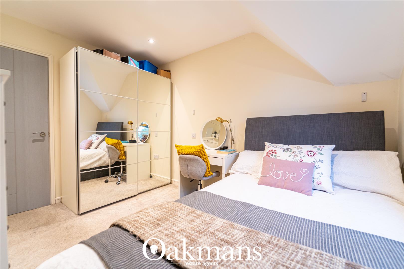 Stratford Road, Shirley, Solihull, B90