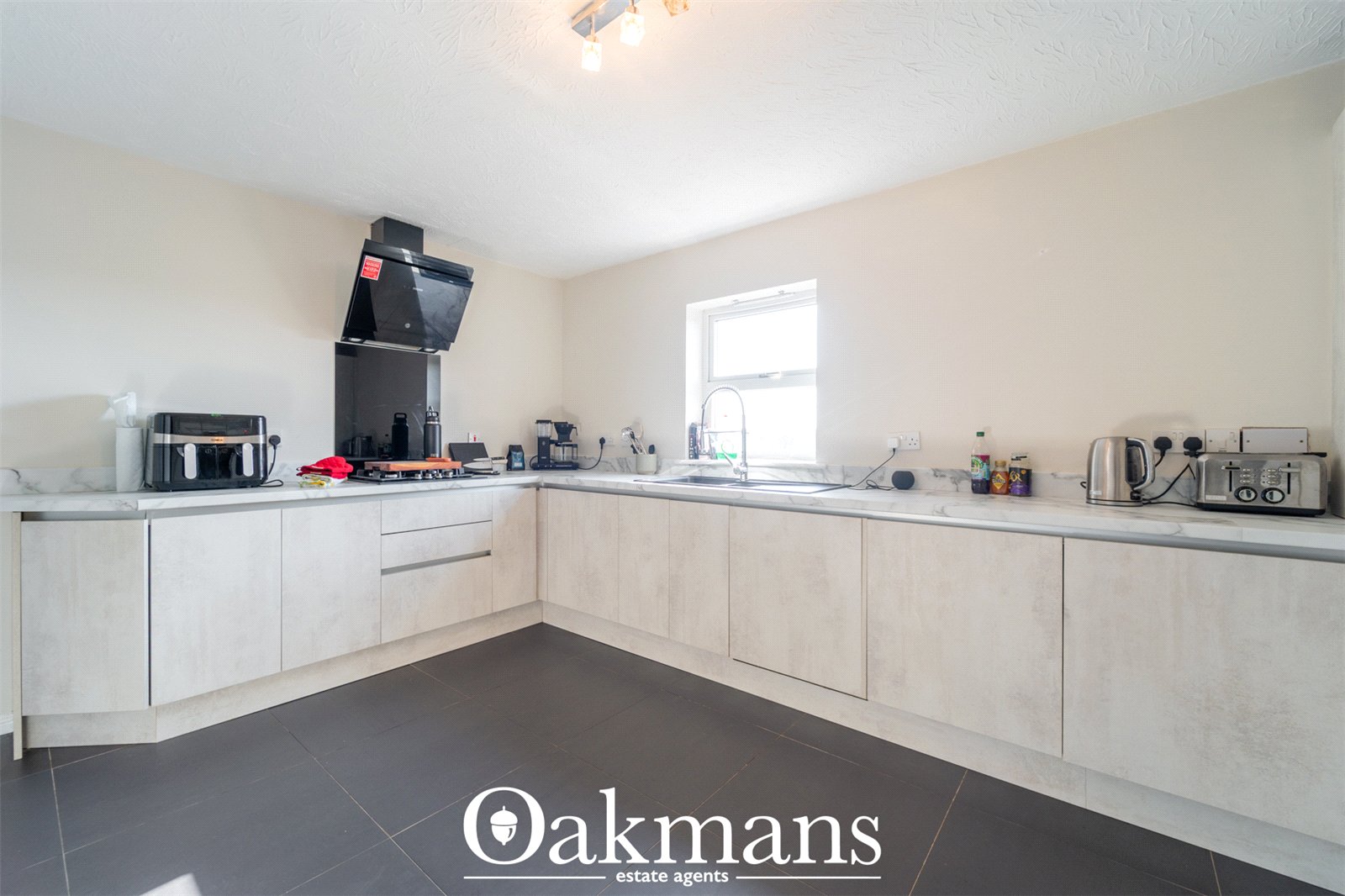 Rumbush Lane, Solihull, B90
