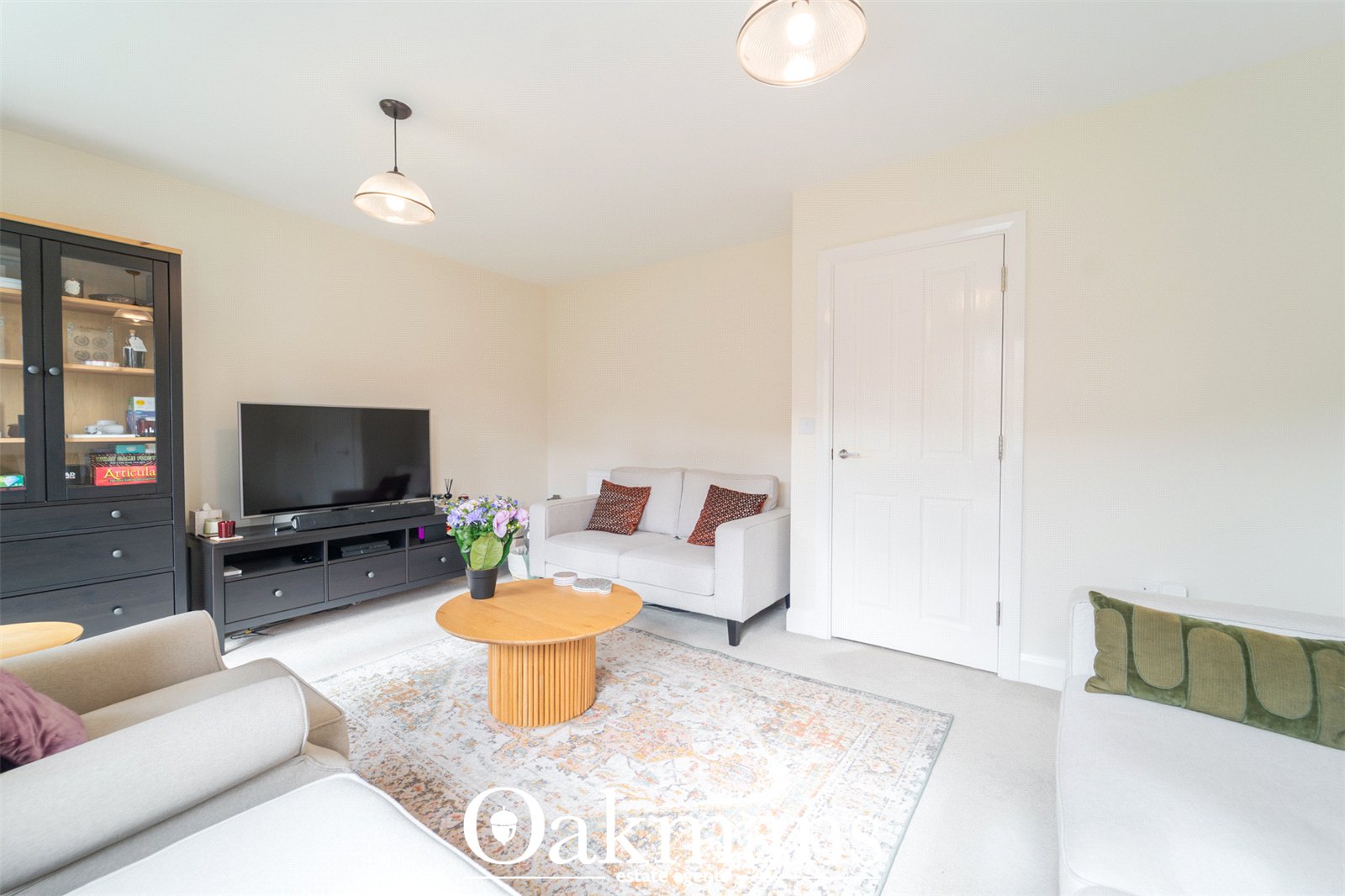 Waterside Crescent, Oldbury, B69