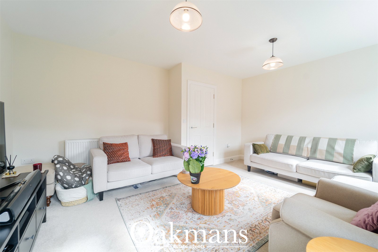 Waterside Crescent, Oldbury, B69