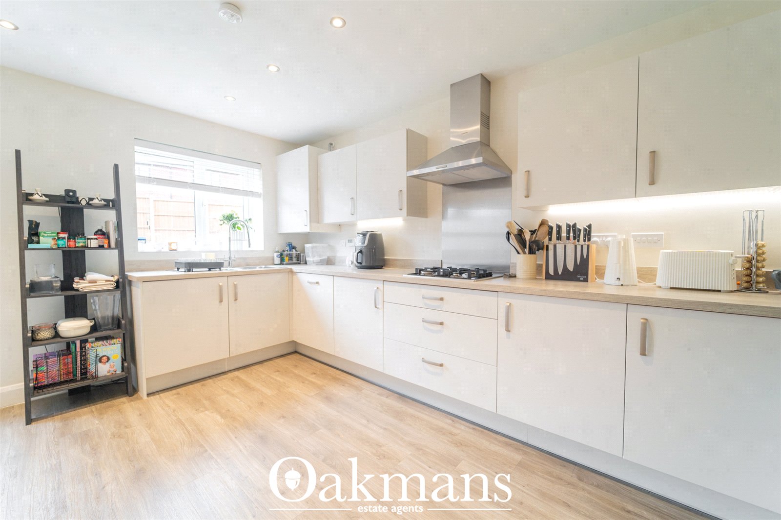 Waterside Crescent, Oldbury, B69