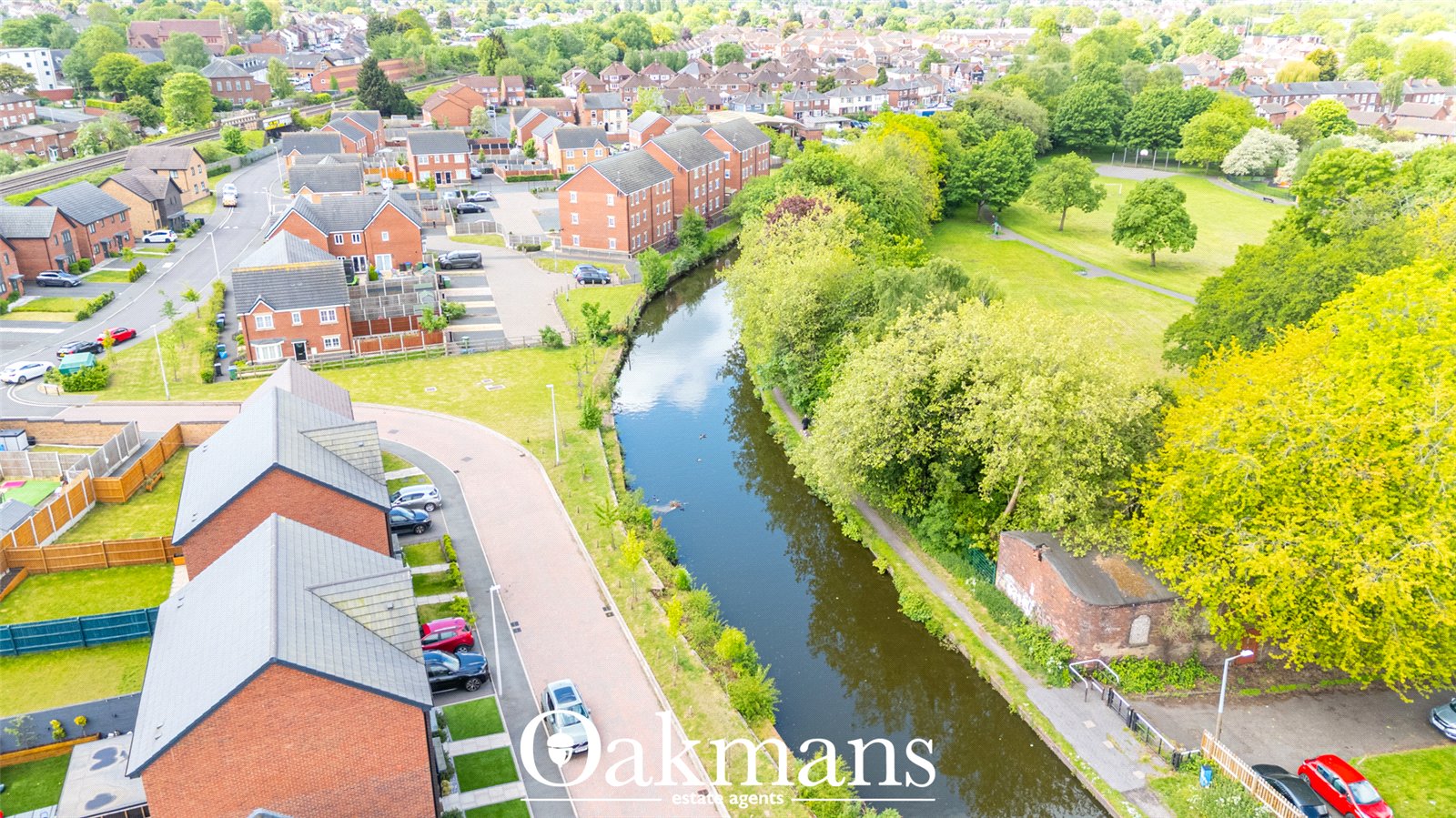 Waterside Crescent, Oldbury, B69