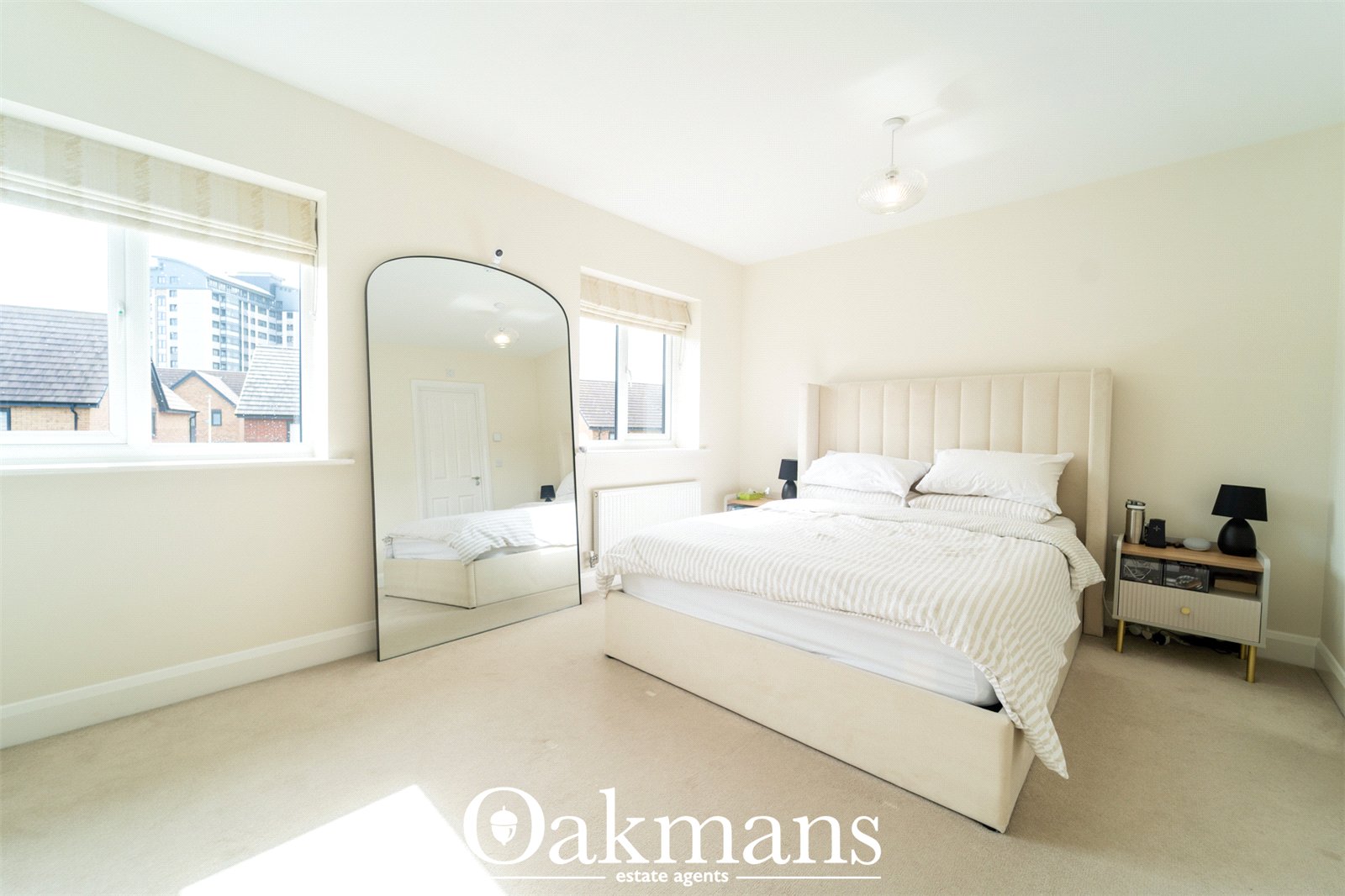 Waterside Crescent, Oldbury, B69