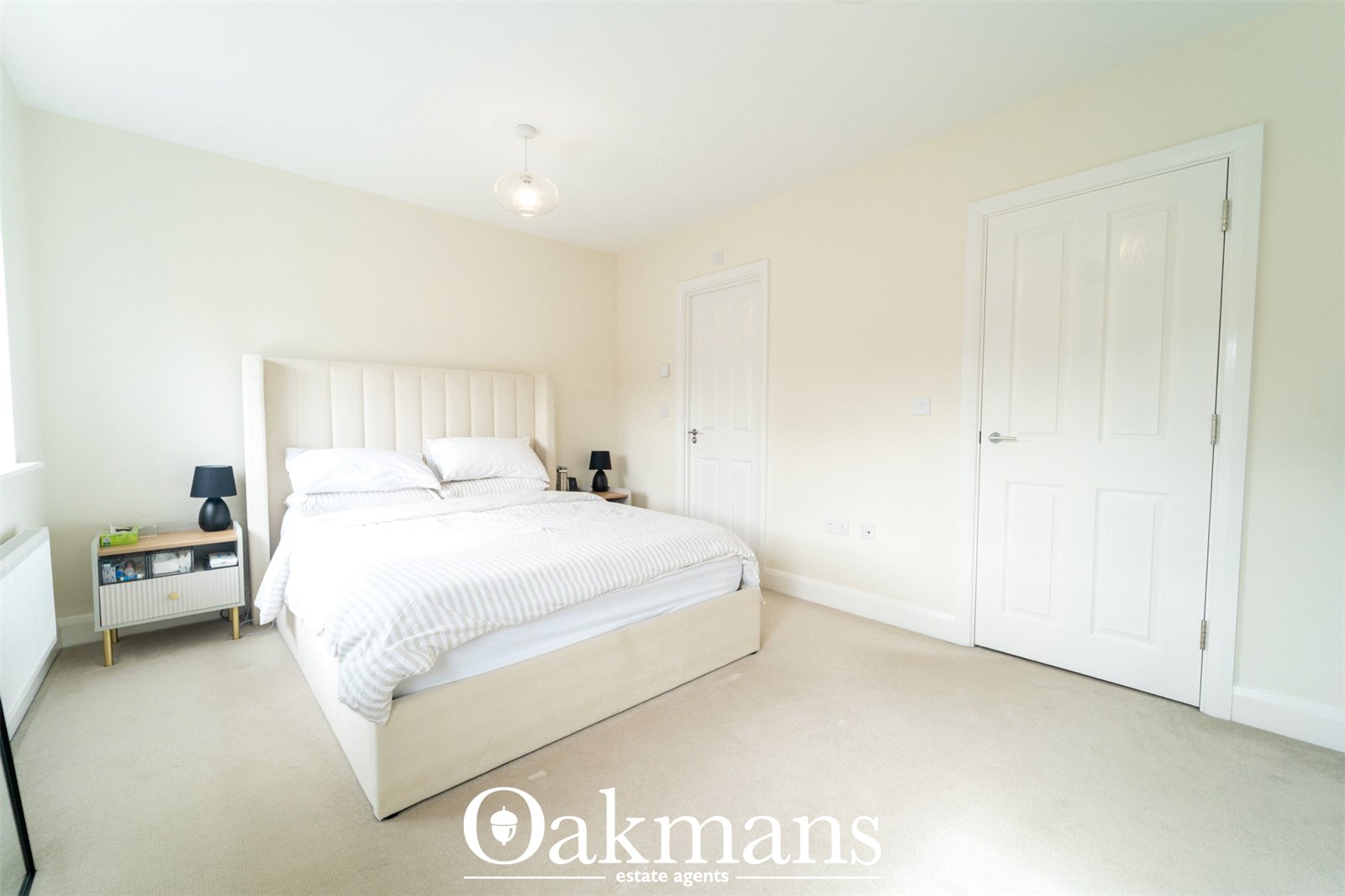 Waterside Crescent, Oldbury, B69