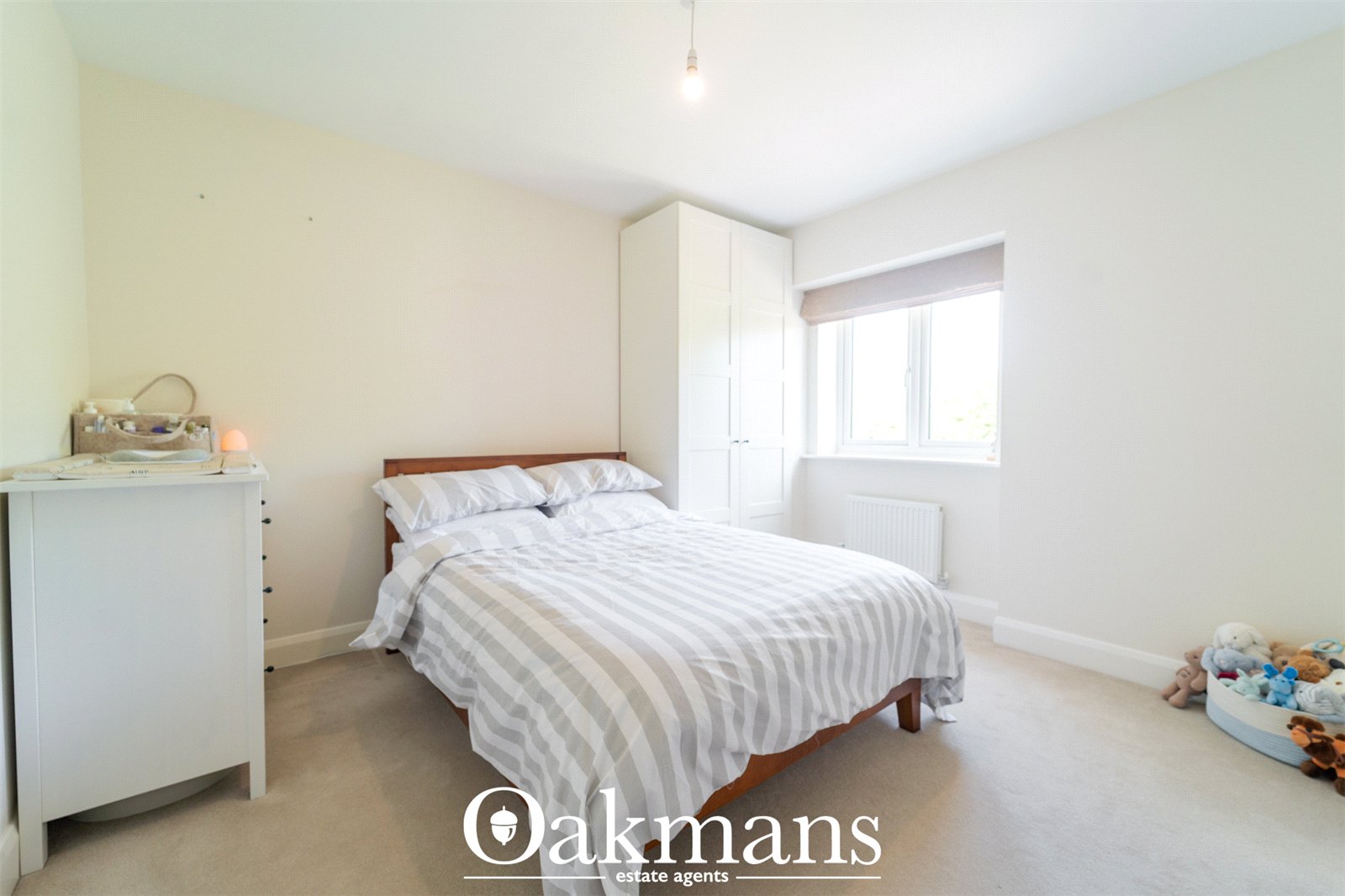 Waterside Crescent, Oldbury, B69