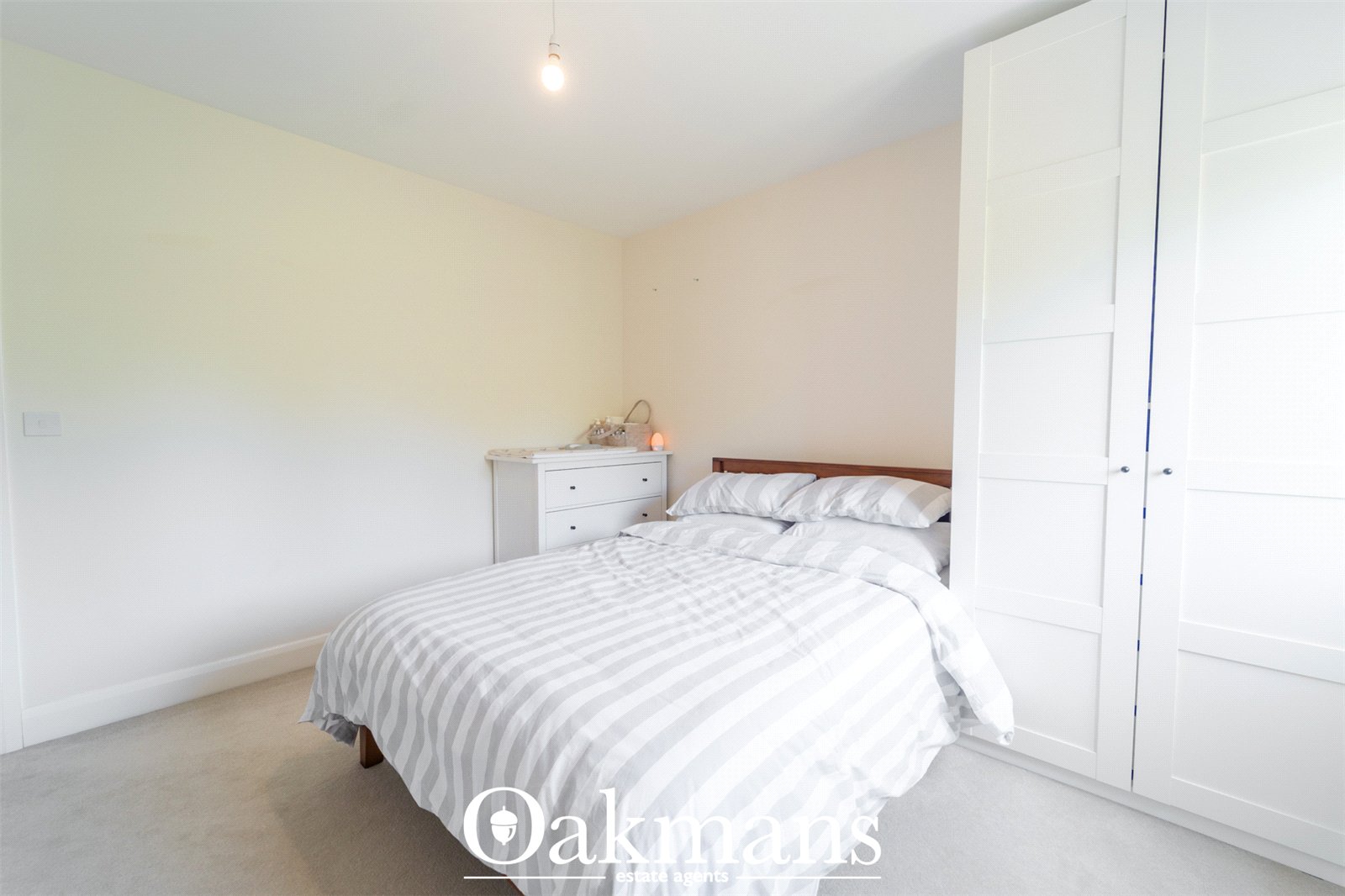 Waterside Crescent, Oldbury, B69