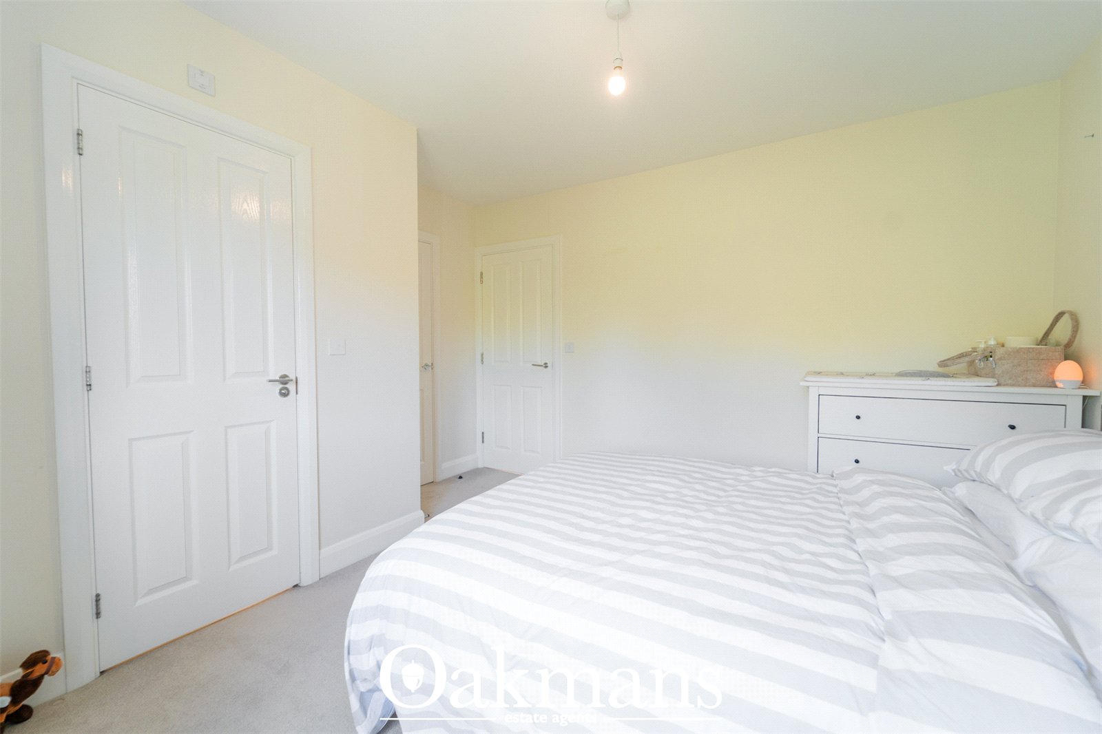 Waterside Crescent, Oldbury, B69