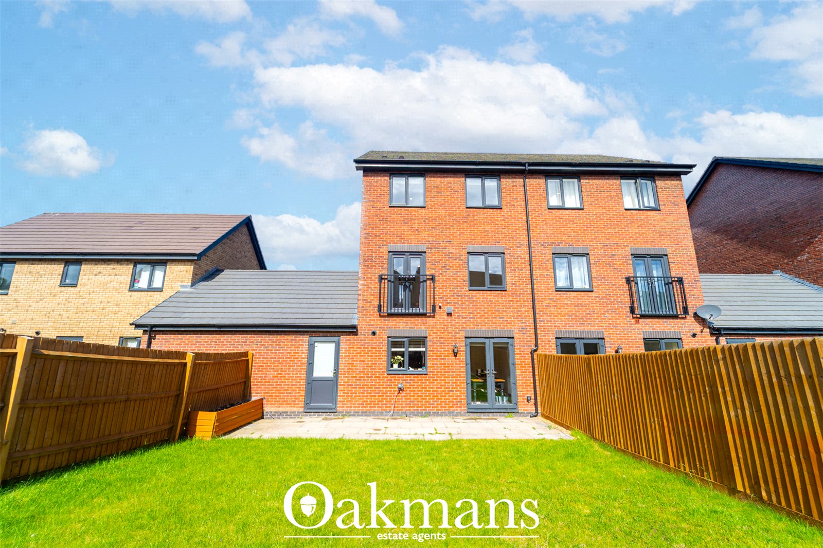 Waterside Crescent, Oldbury, B69
