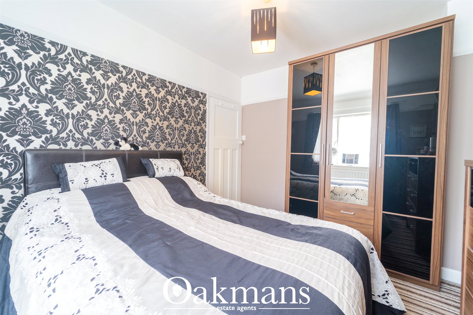 Higgins Lane, Birmingham, B32