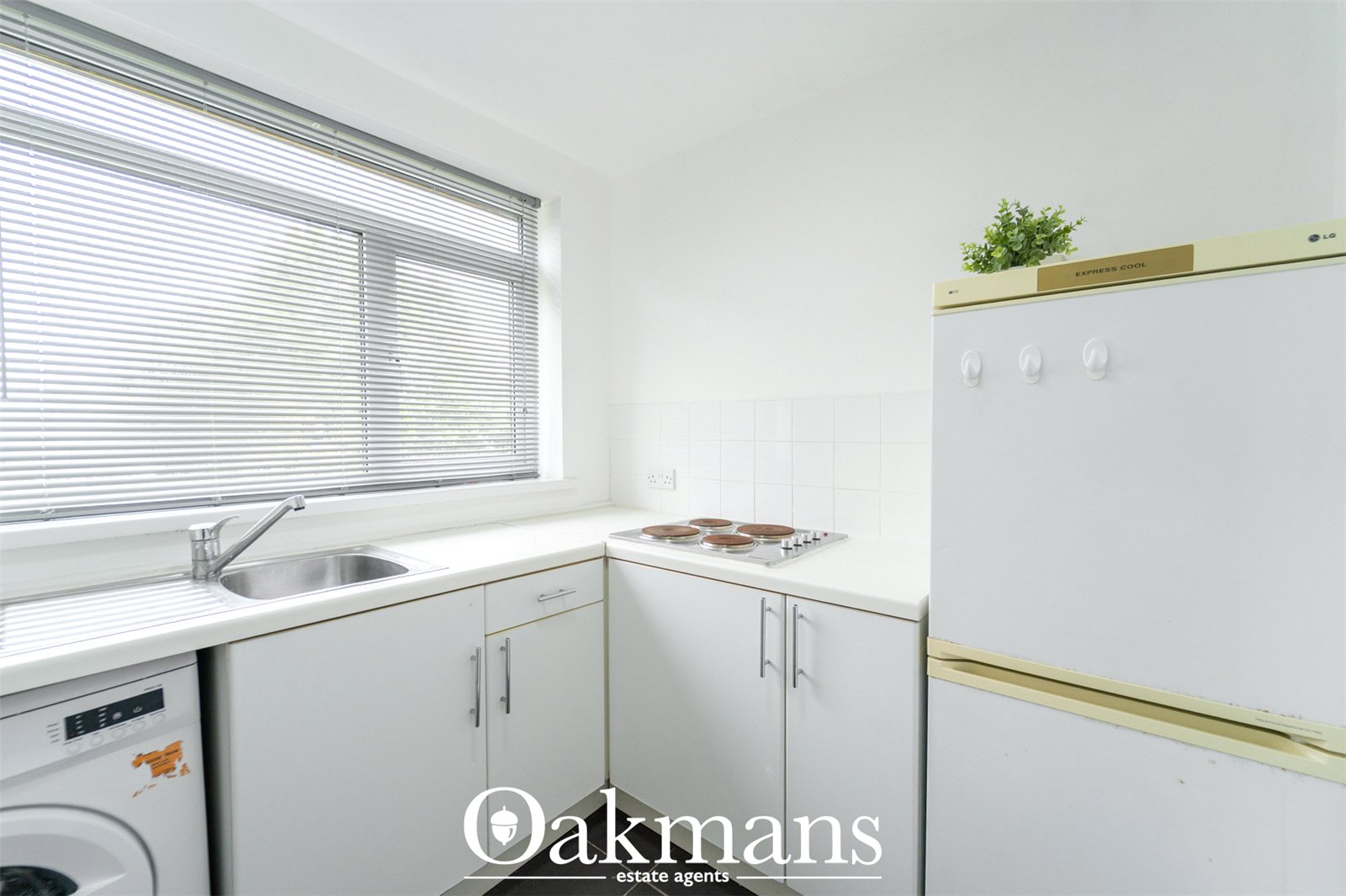 Savoy Close, Birmingham, B32