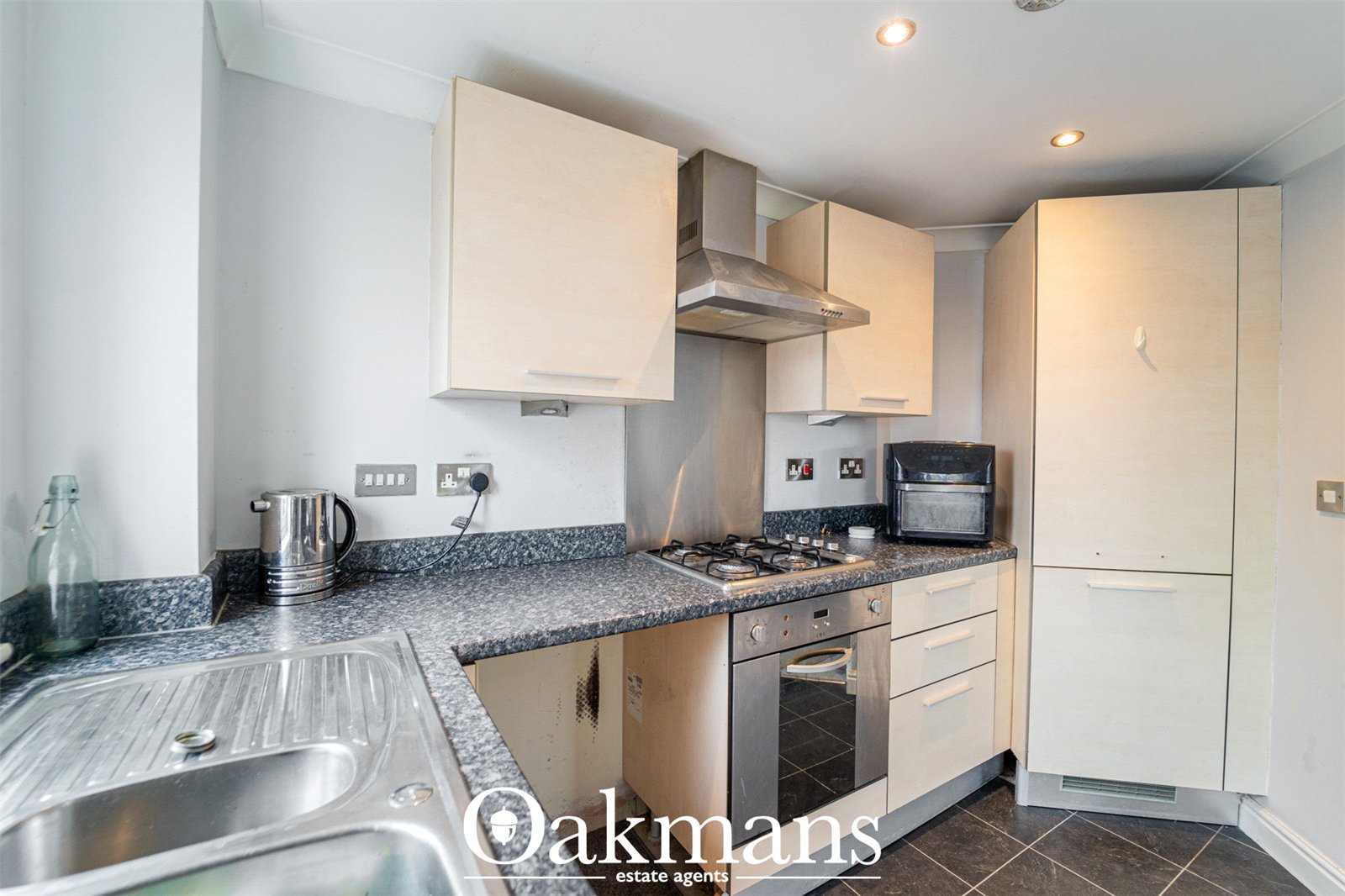 Haslucks Green Road, Solihull, B90