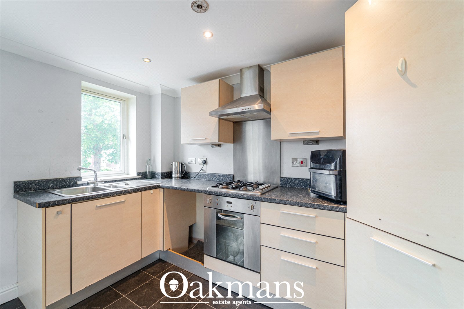 Haslucks Green Road, Solihull, B90