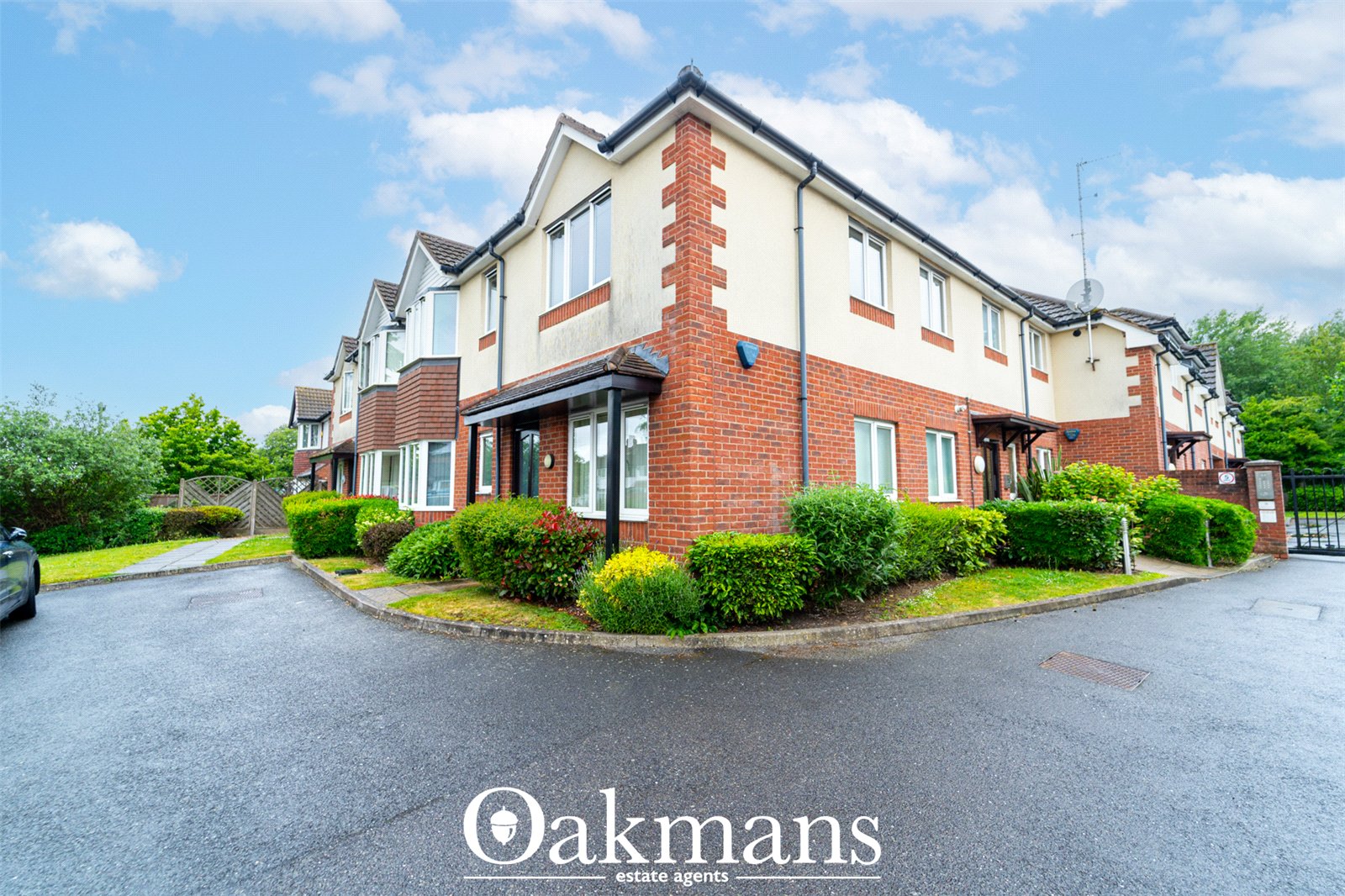 Haslucks Green Road, Solihull, B90