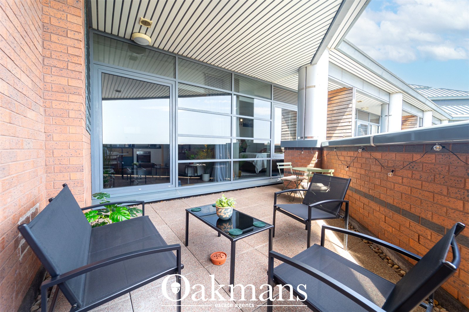 Brierley Hill, Brierley Hill, DY5