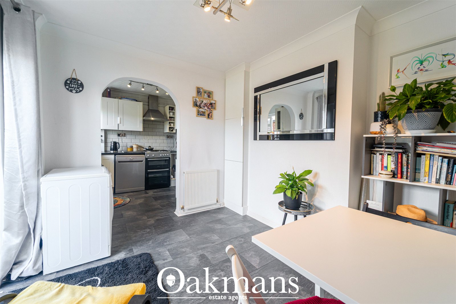 Fairway Road, Oldbury, B68