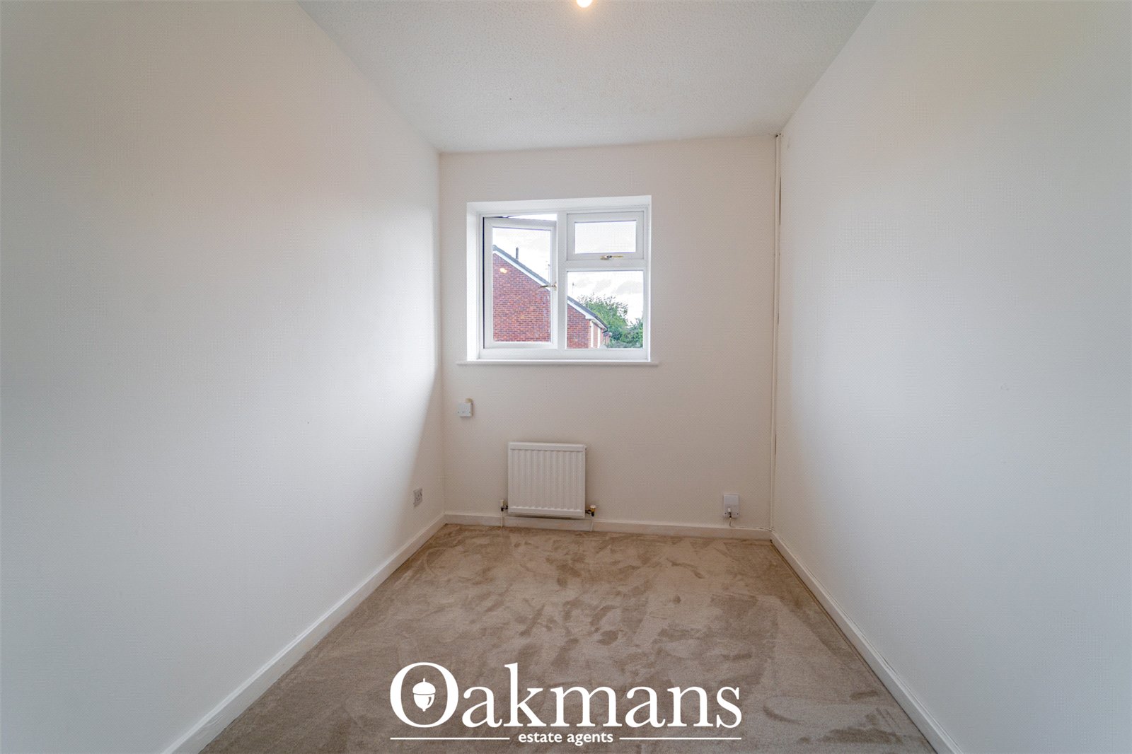 Harvest Close, B60