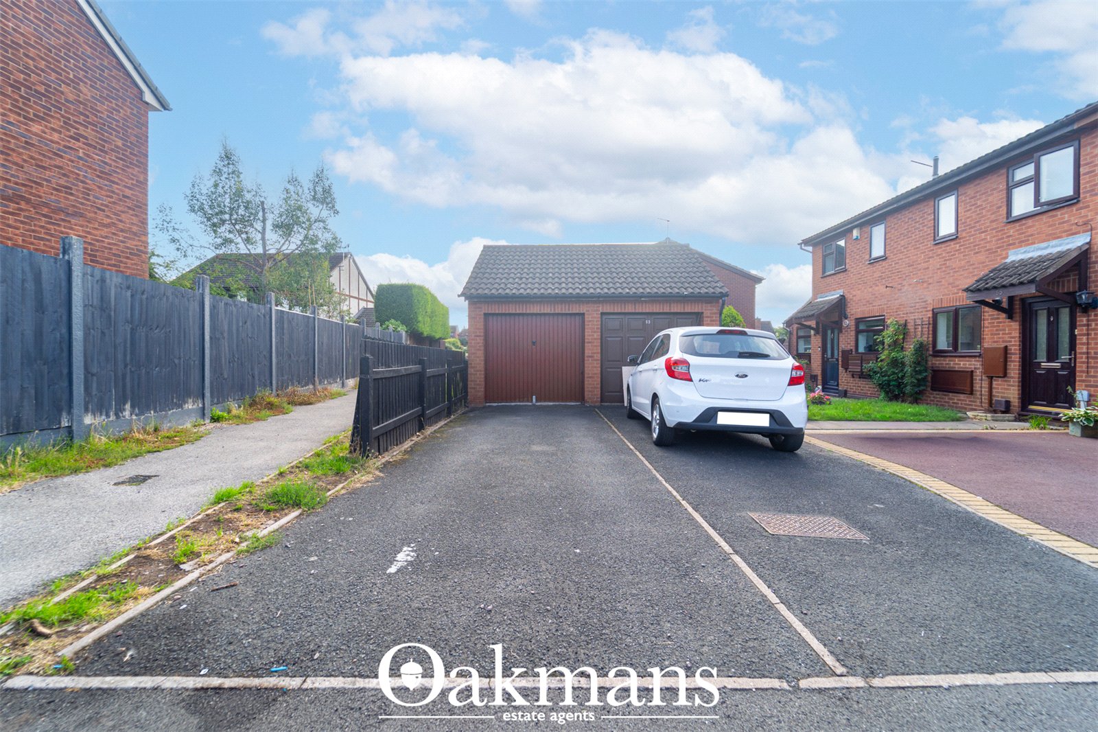 Harvest Close, B60