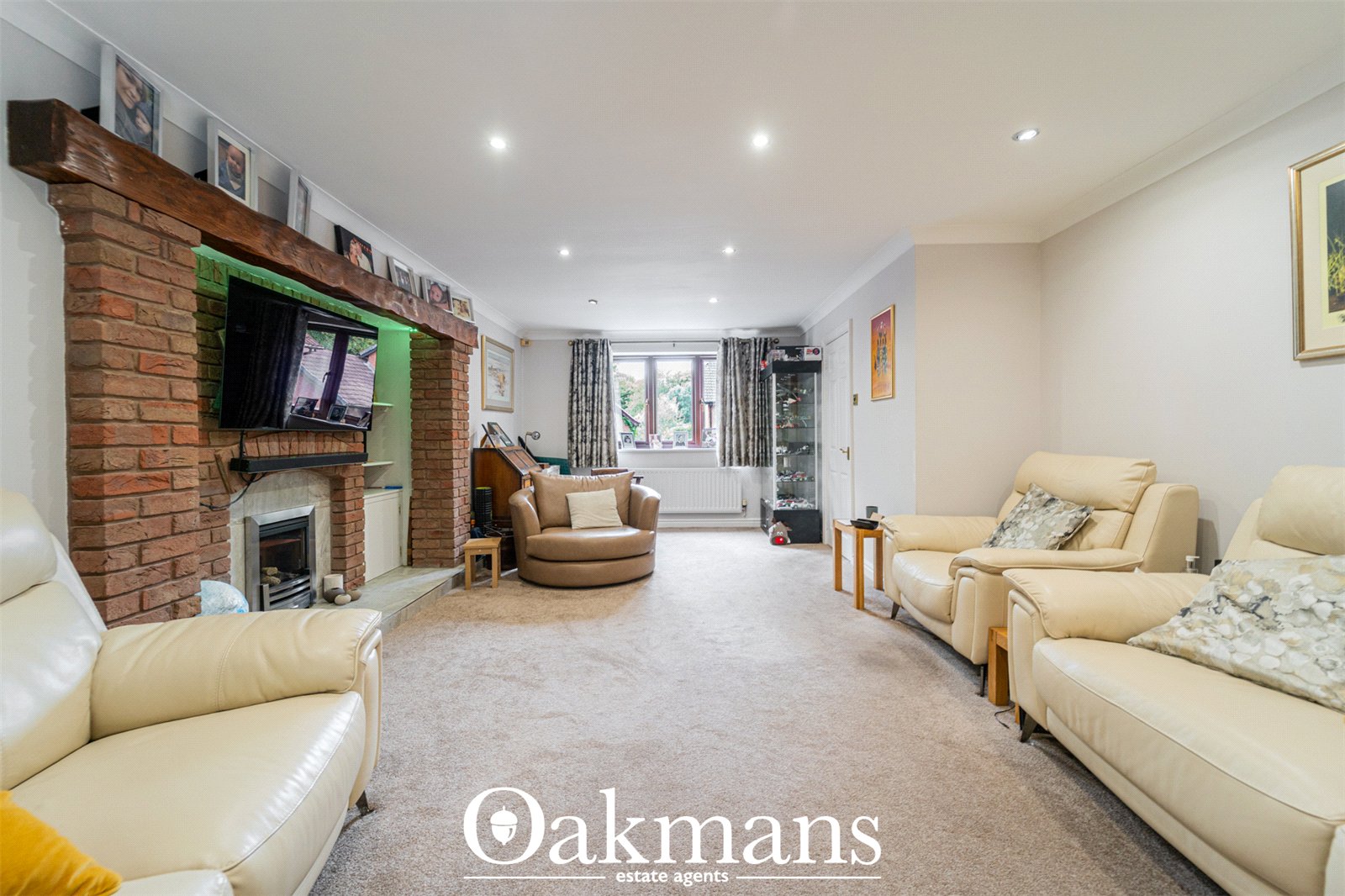 Inett Way, Droitwich, WR9
