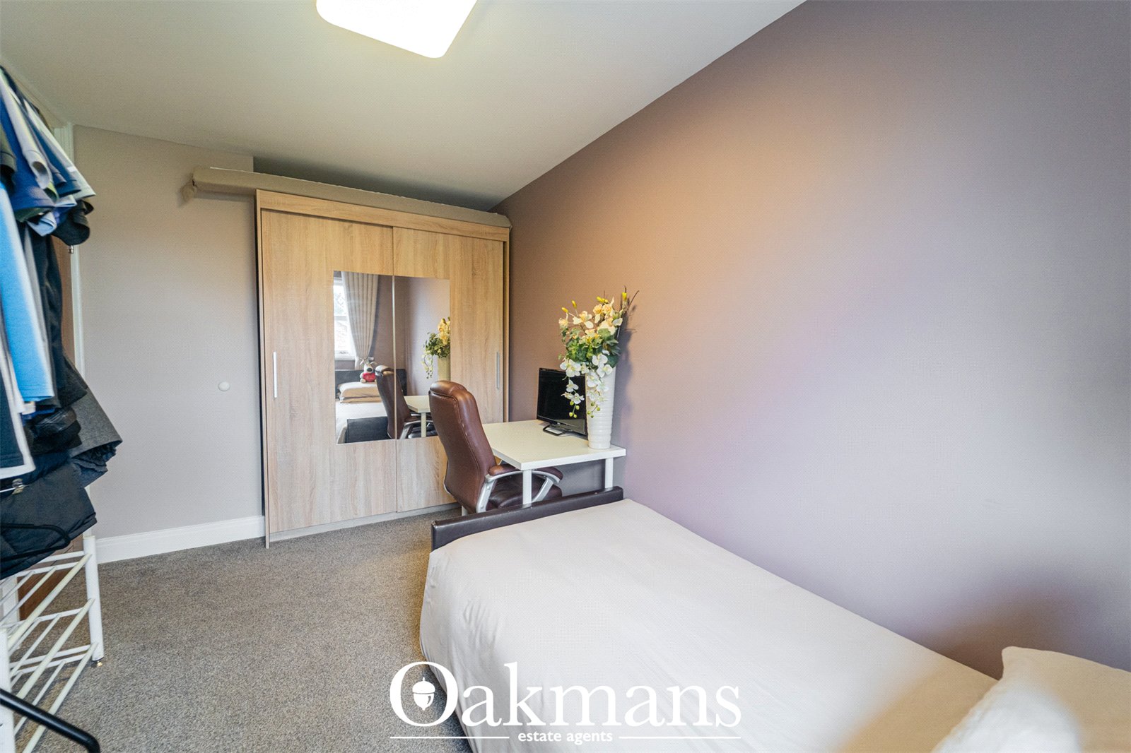 New Meadow Close, Birmingham, B31