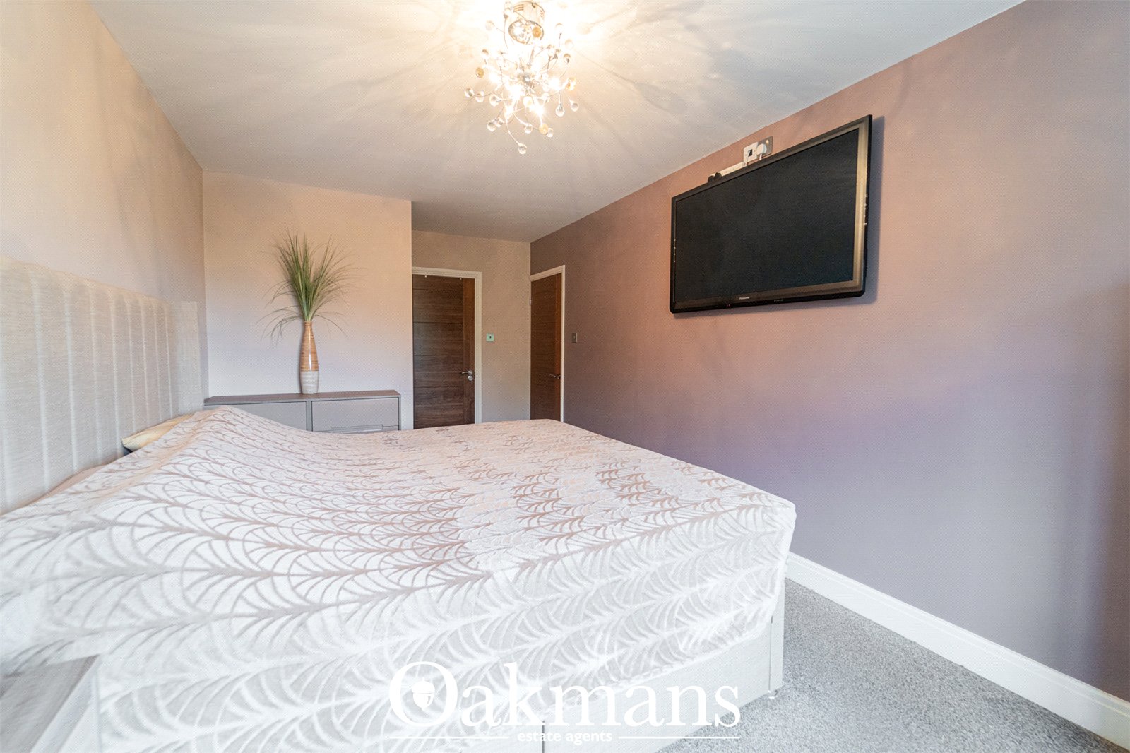 New Meadow Close, Birmingham, B31