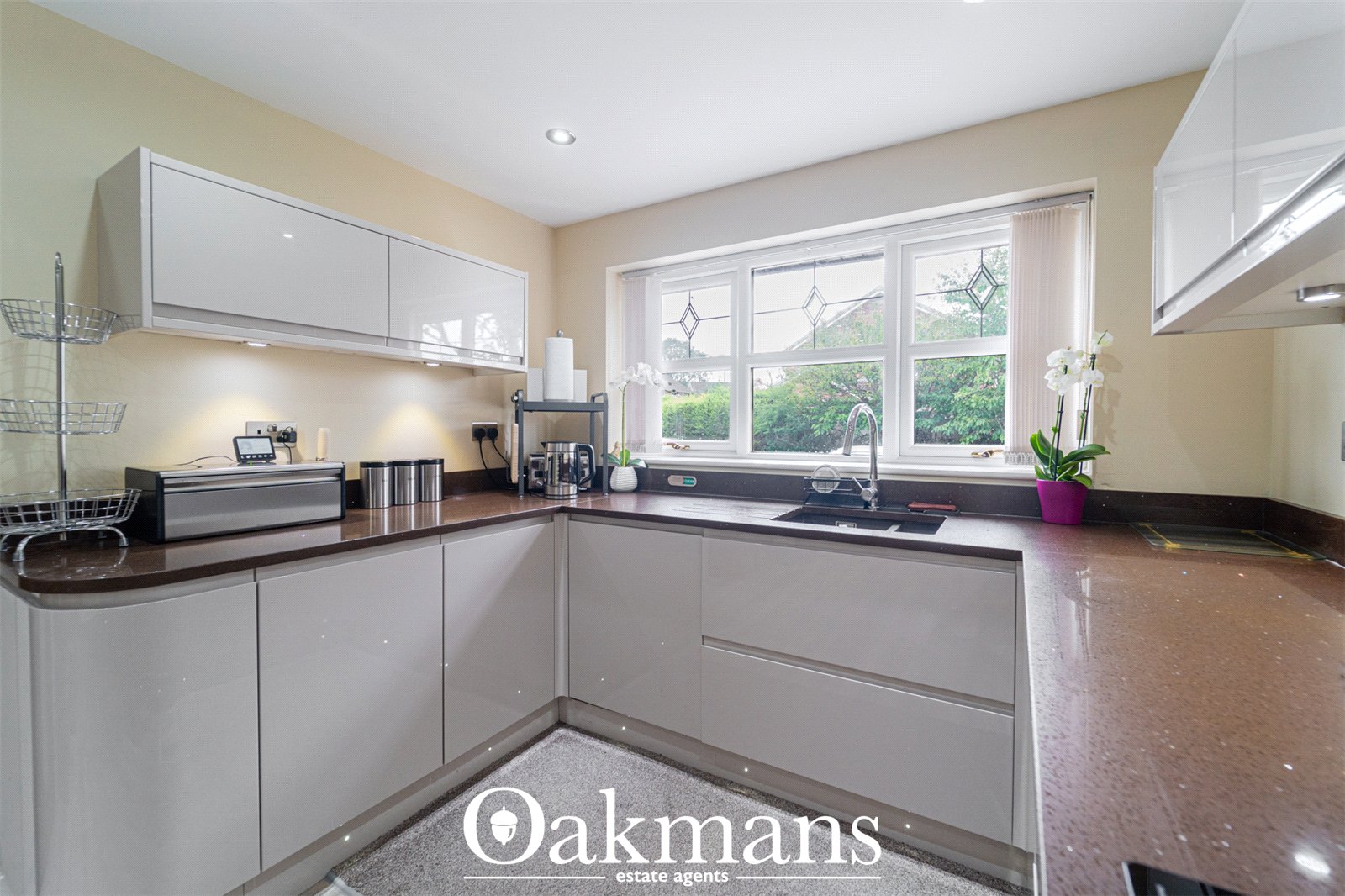New Meadow Close, Birmingham, B31