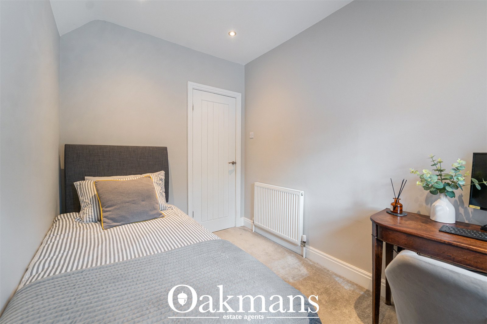 Causey Farm Road, Halesowen, B63