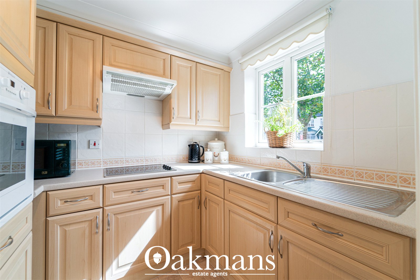 Pegasus Court, Solihull, B90