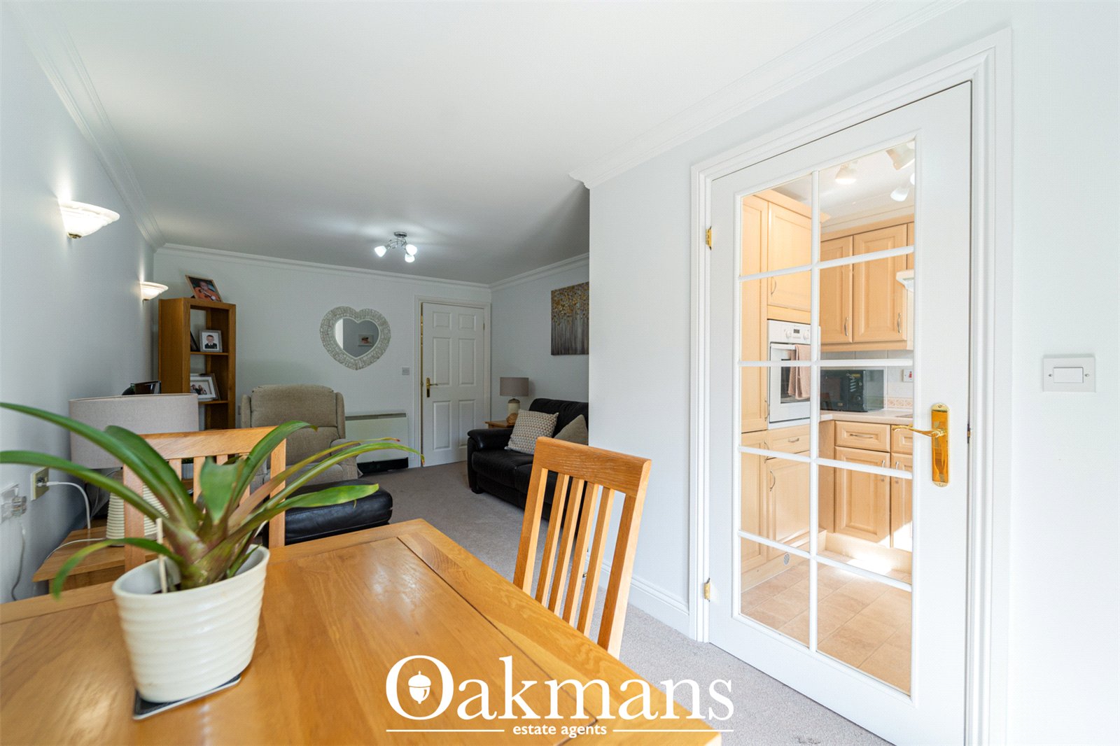 Pegasus Court, Solihull, B90