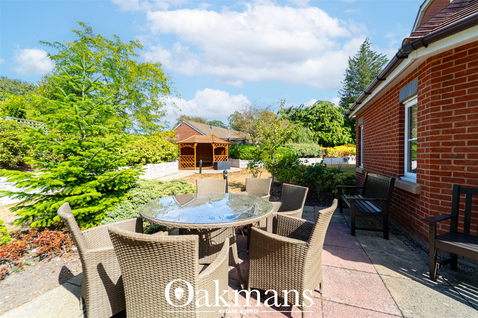 Pegasus Court, Solihull, B90