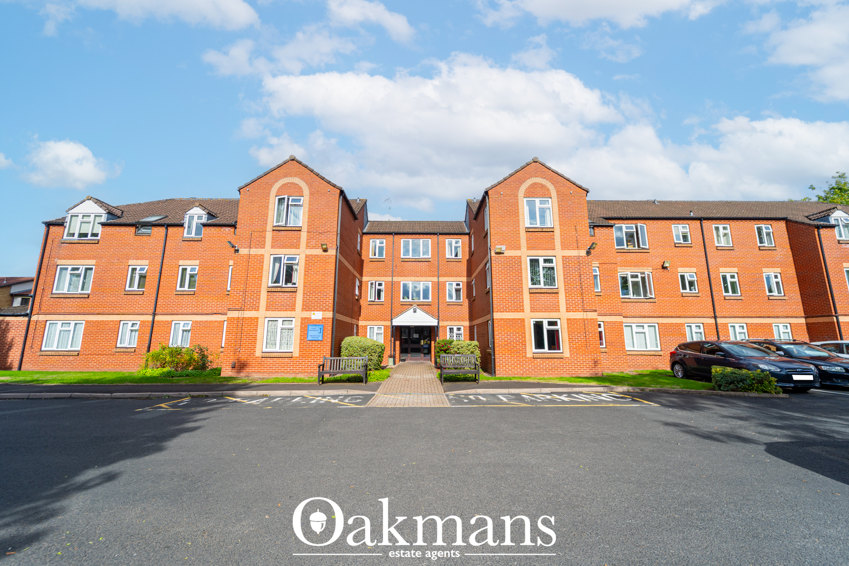 Oak Tree Court, Pembroke Way