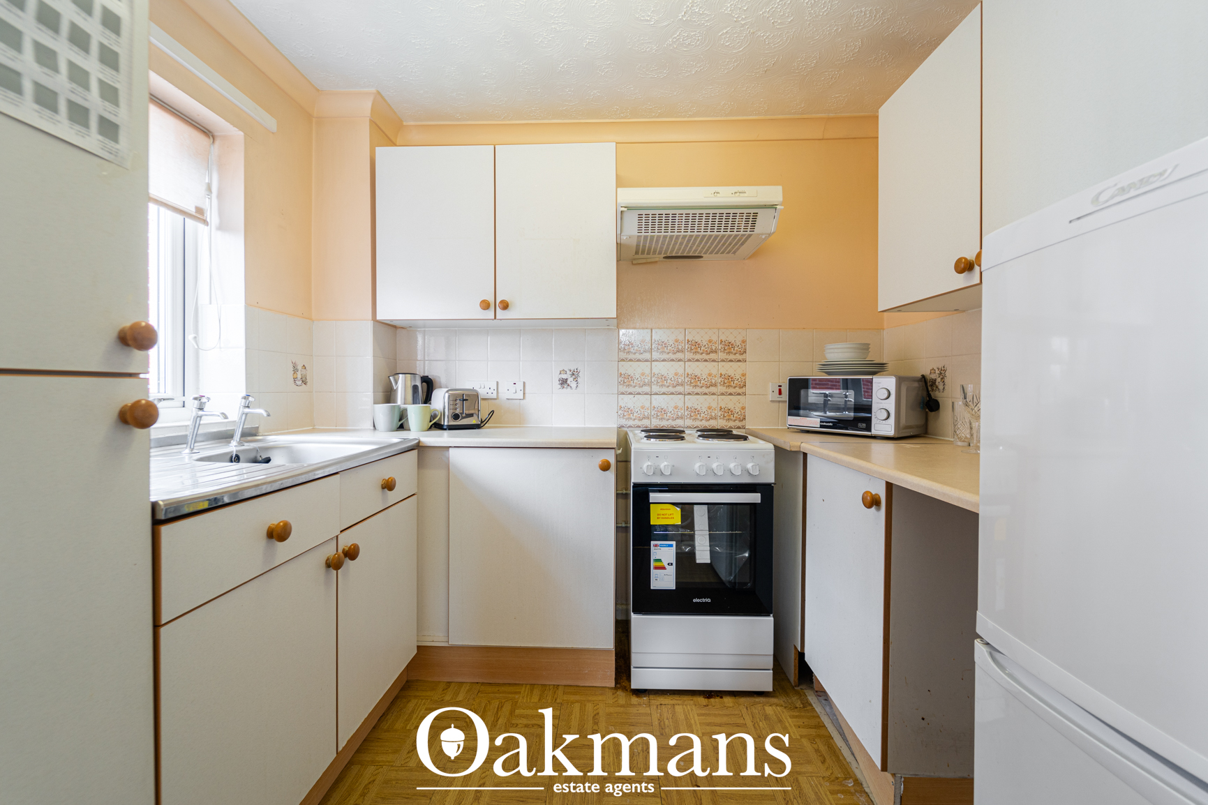 Oak Tree Court, Pembroke Way