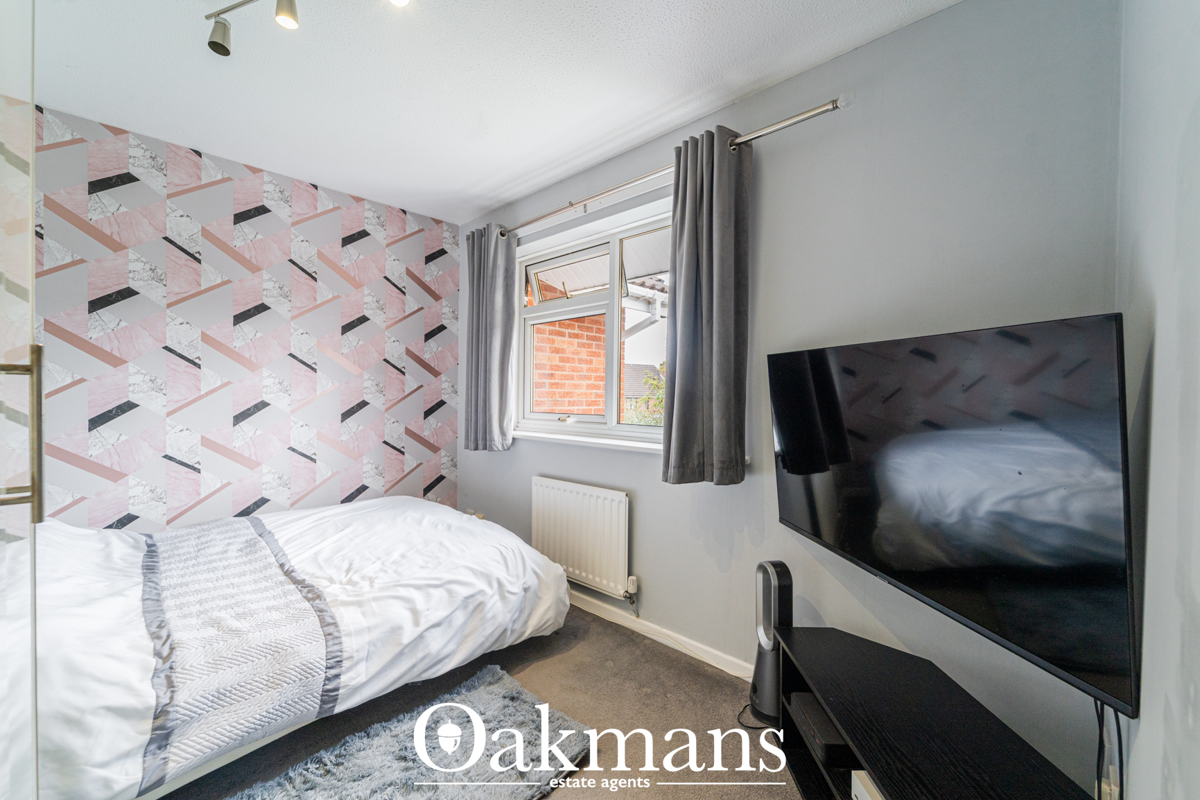 Longfellow Close, Redditch, B97