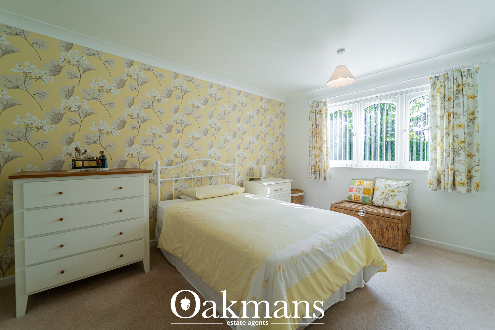 Queens Court, Solihull, B91