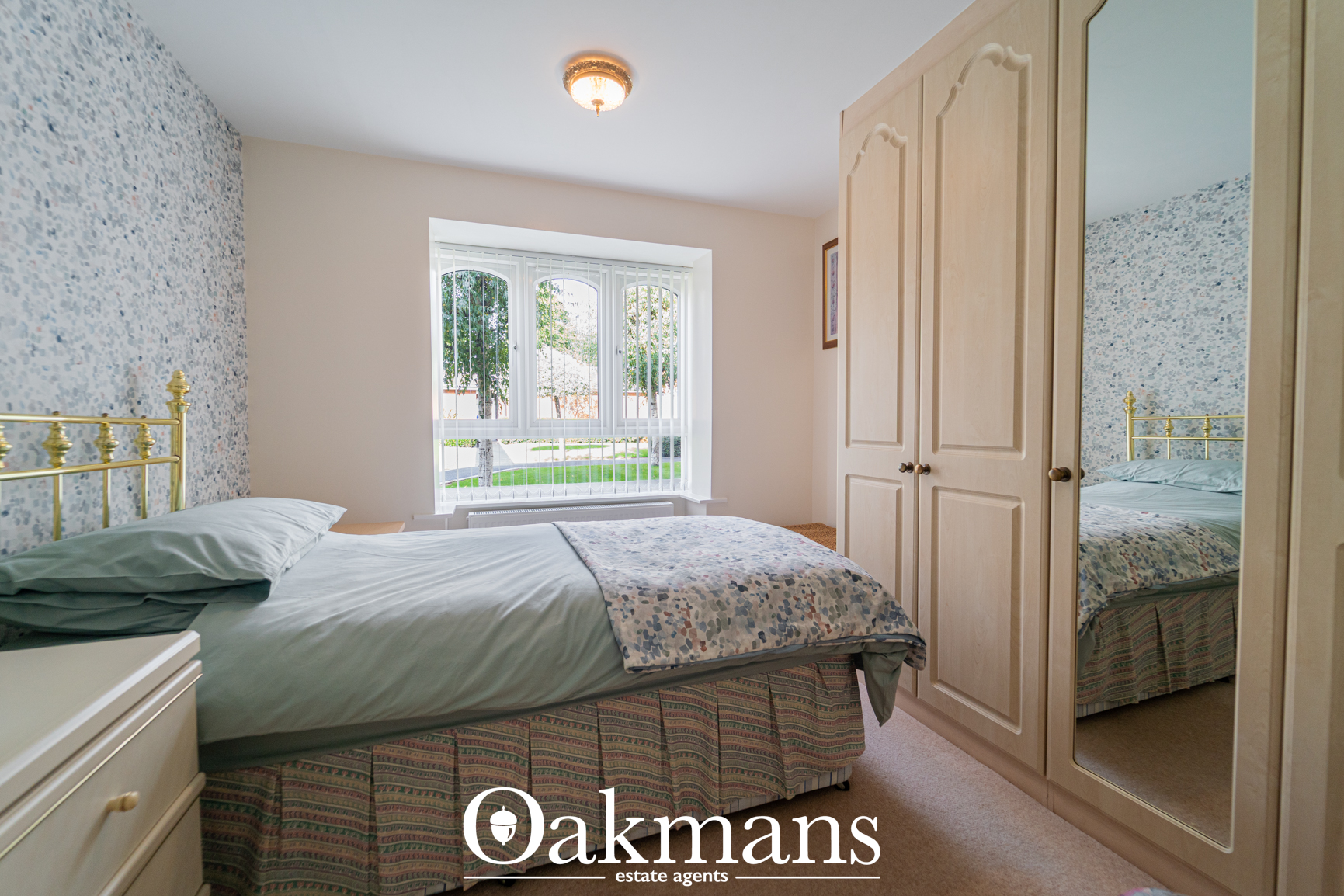 Queens Court, Solihull, B91