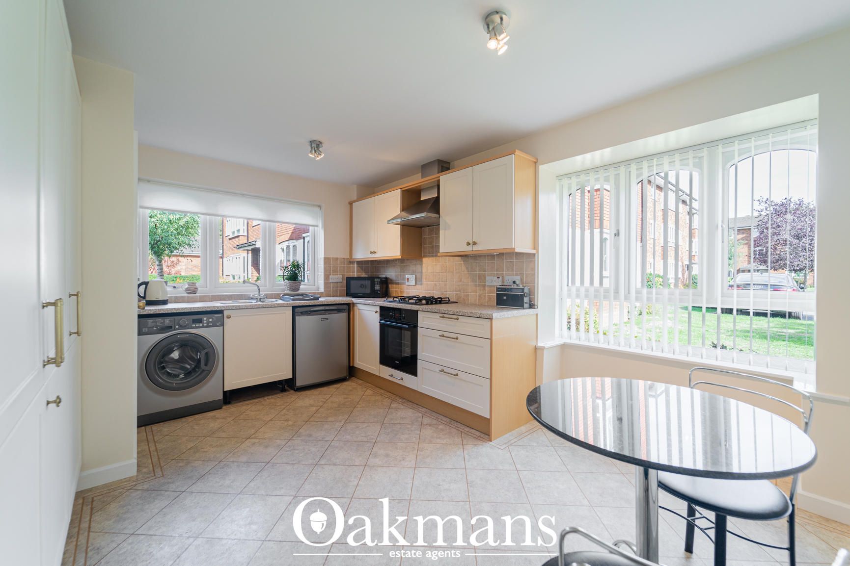 Queens Court, Solihull, B91