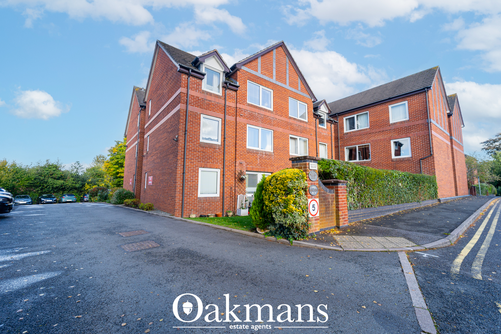 Ednall Lane, Bromsgrove, B60