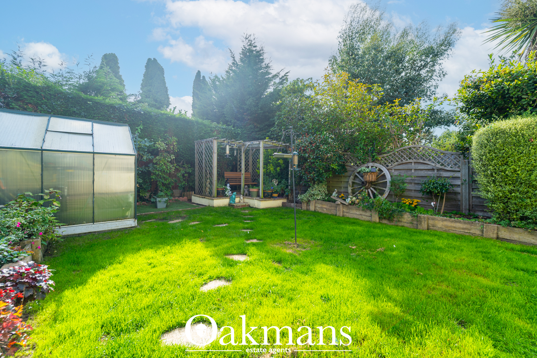 Elm Croft, Oldbury, B68