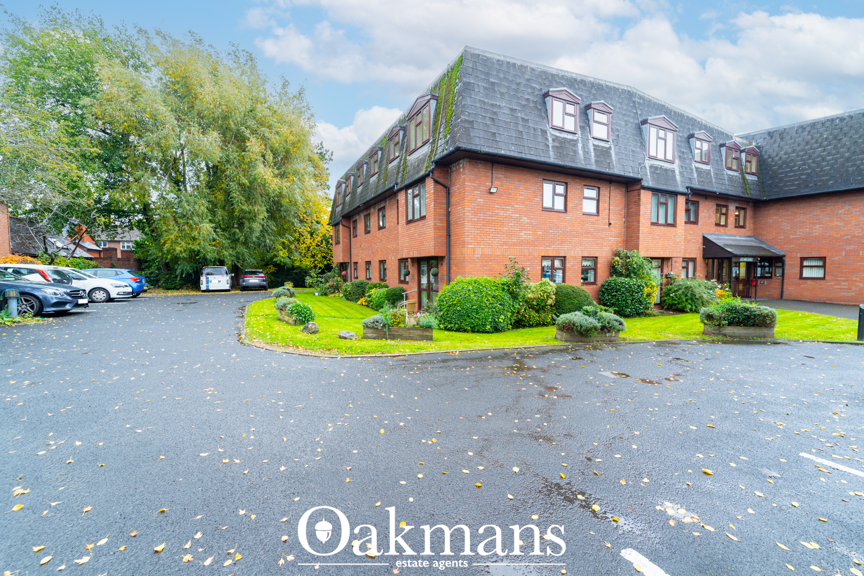 The Strand, Bromsgrove, B61
