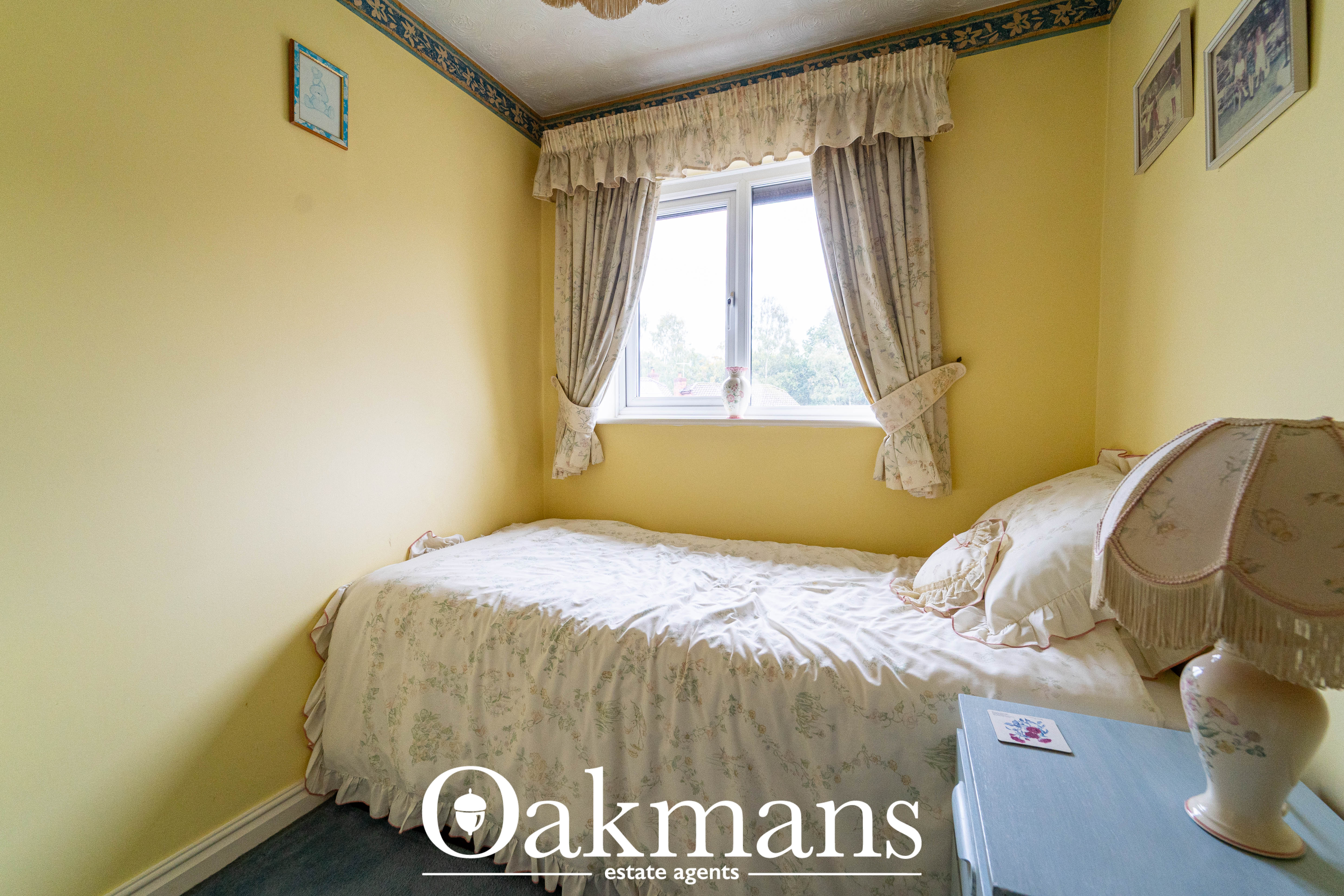 Yew Tree Drive, Bromsgrove, B60