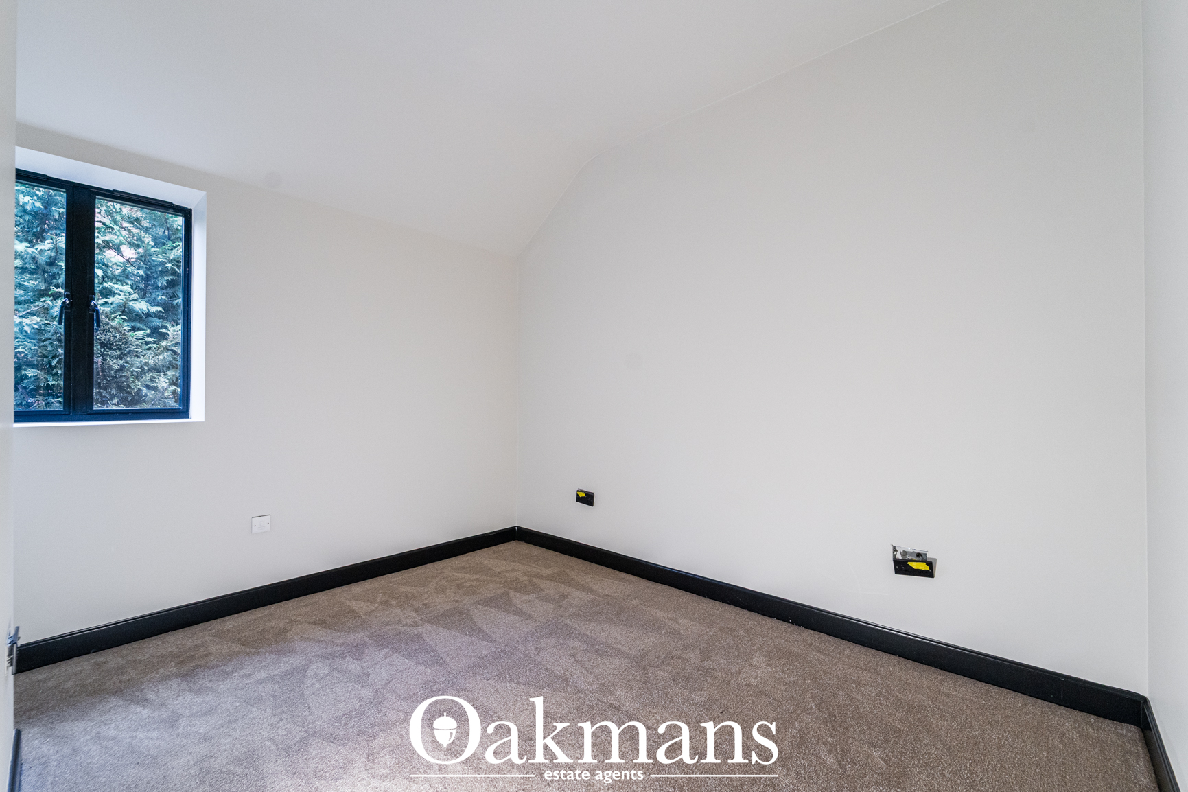 Chadwick Court, Paradise Row, Bromsgrove, B60